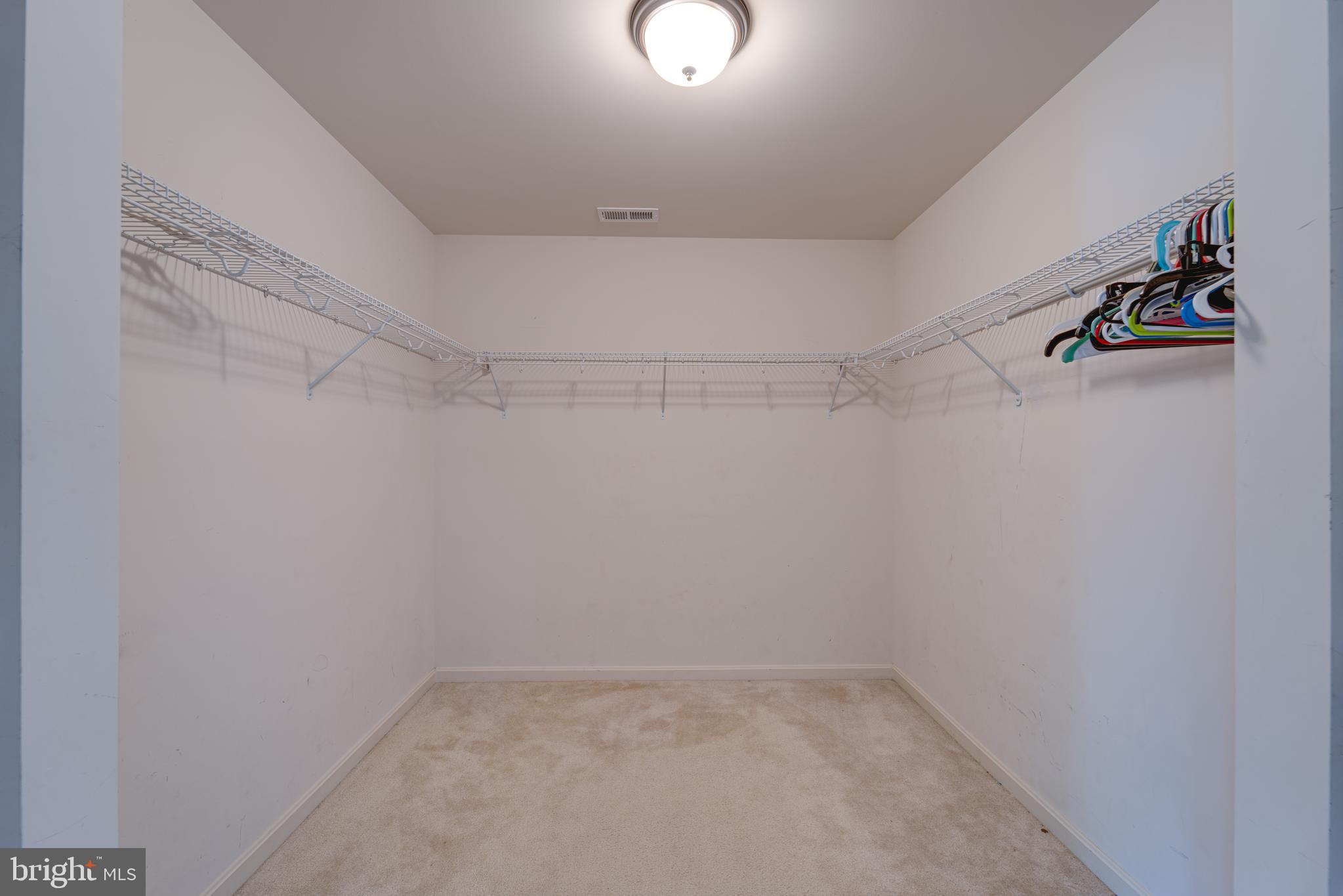 2076 Mourning Dove Dr