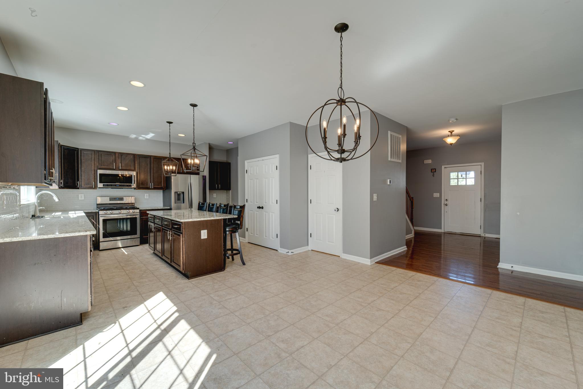 2076 Mourning Dove Dr