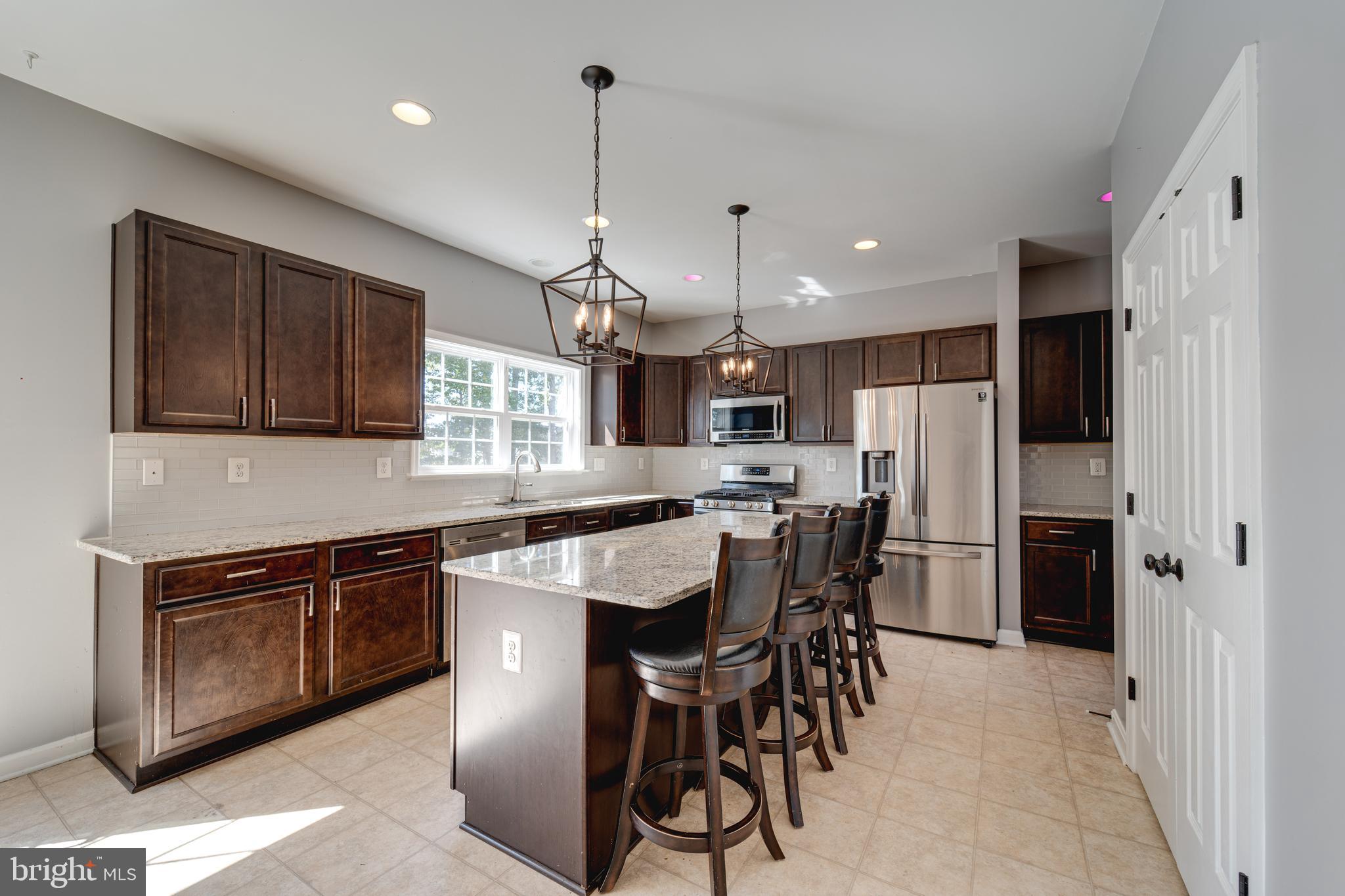 2076 Mourning Dove Dr