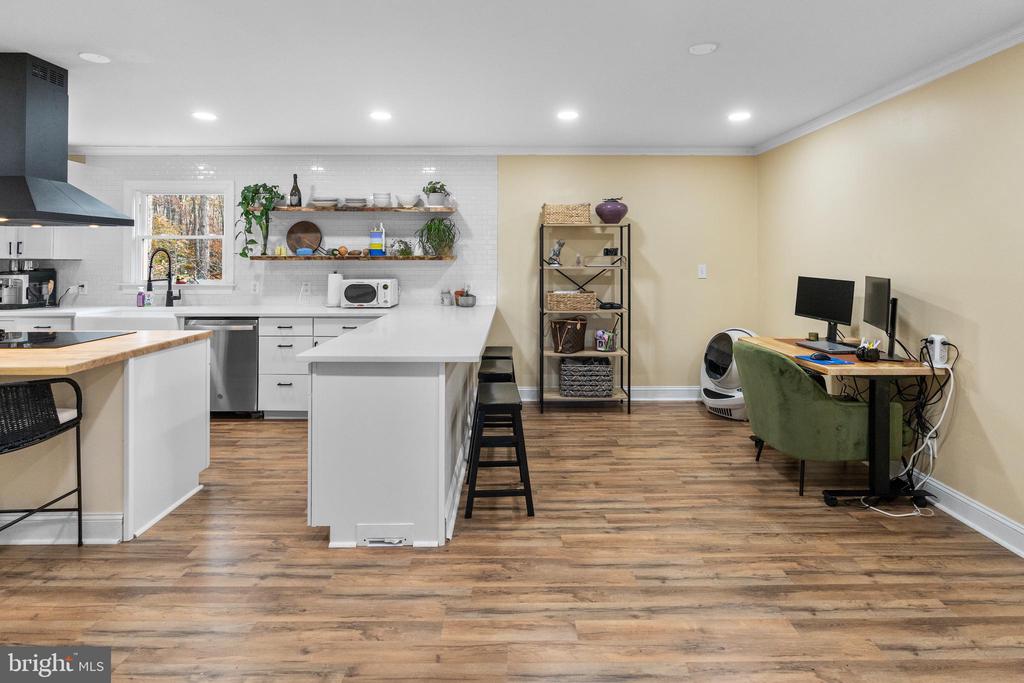 10114 Fairview Rd