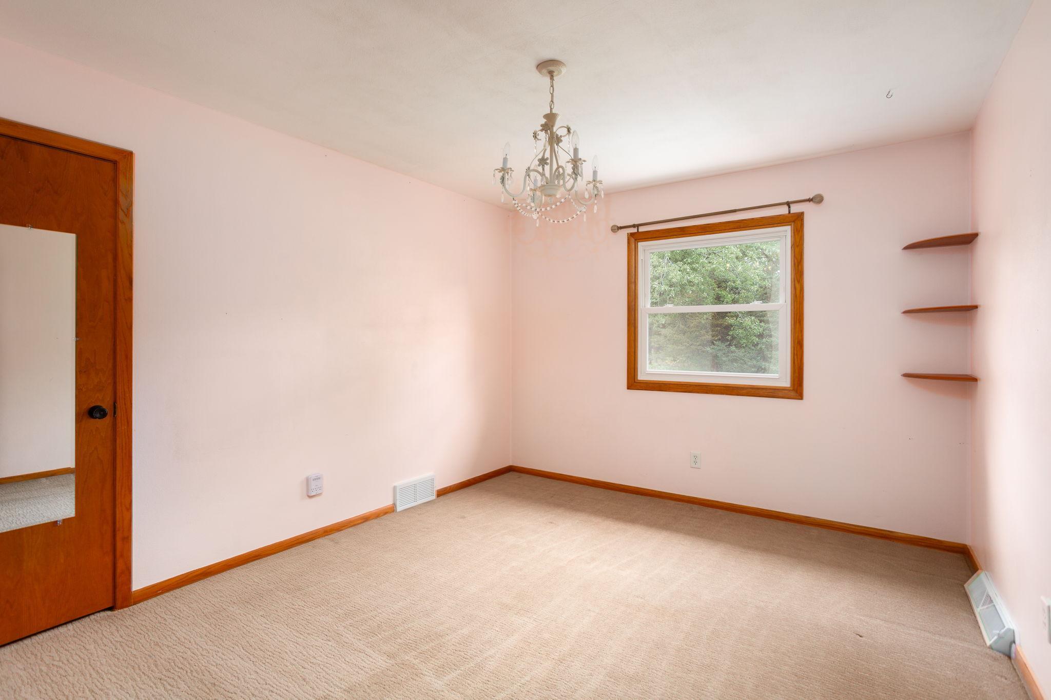 1115 Saint Croix Street N