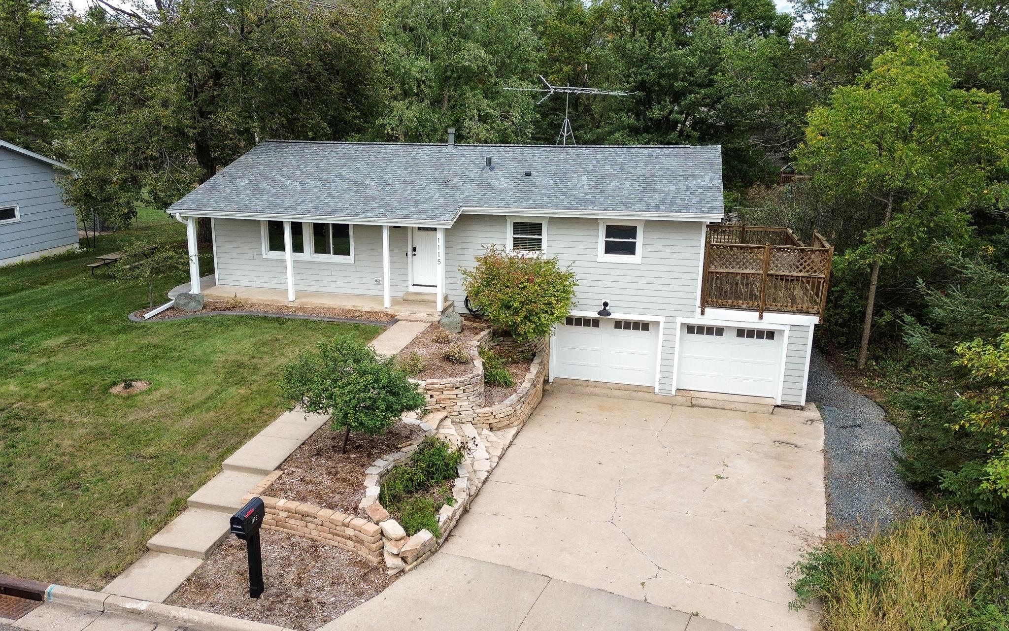 1115 Saint Croix Street N