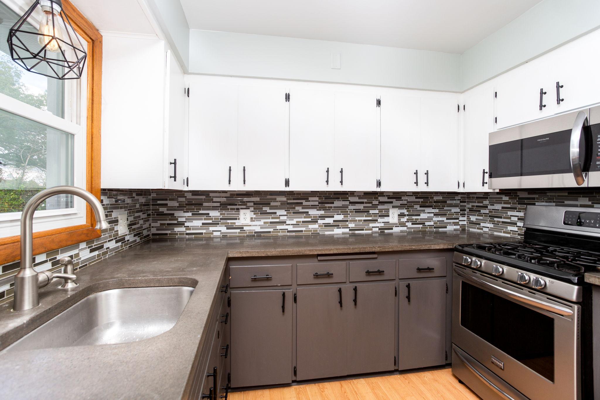 1115 Saint Croix Street N