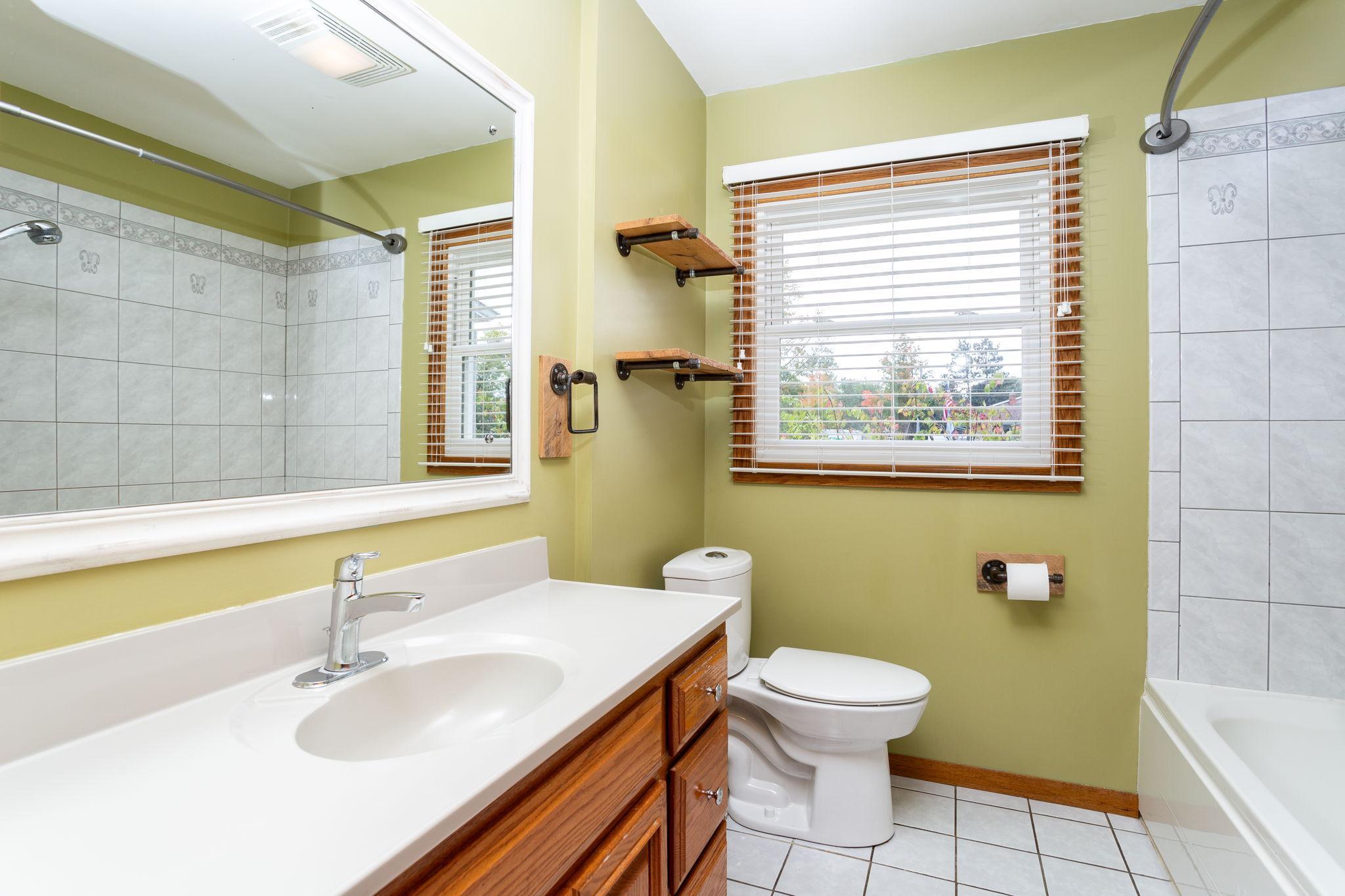 1115 Saint Croix Street N