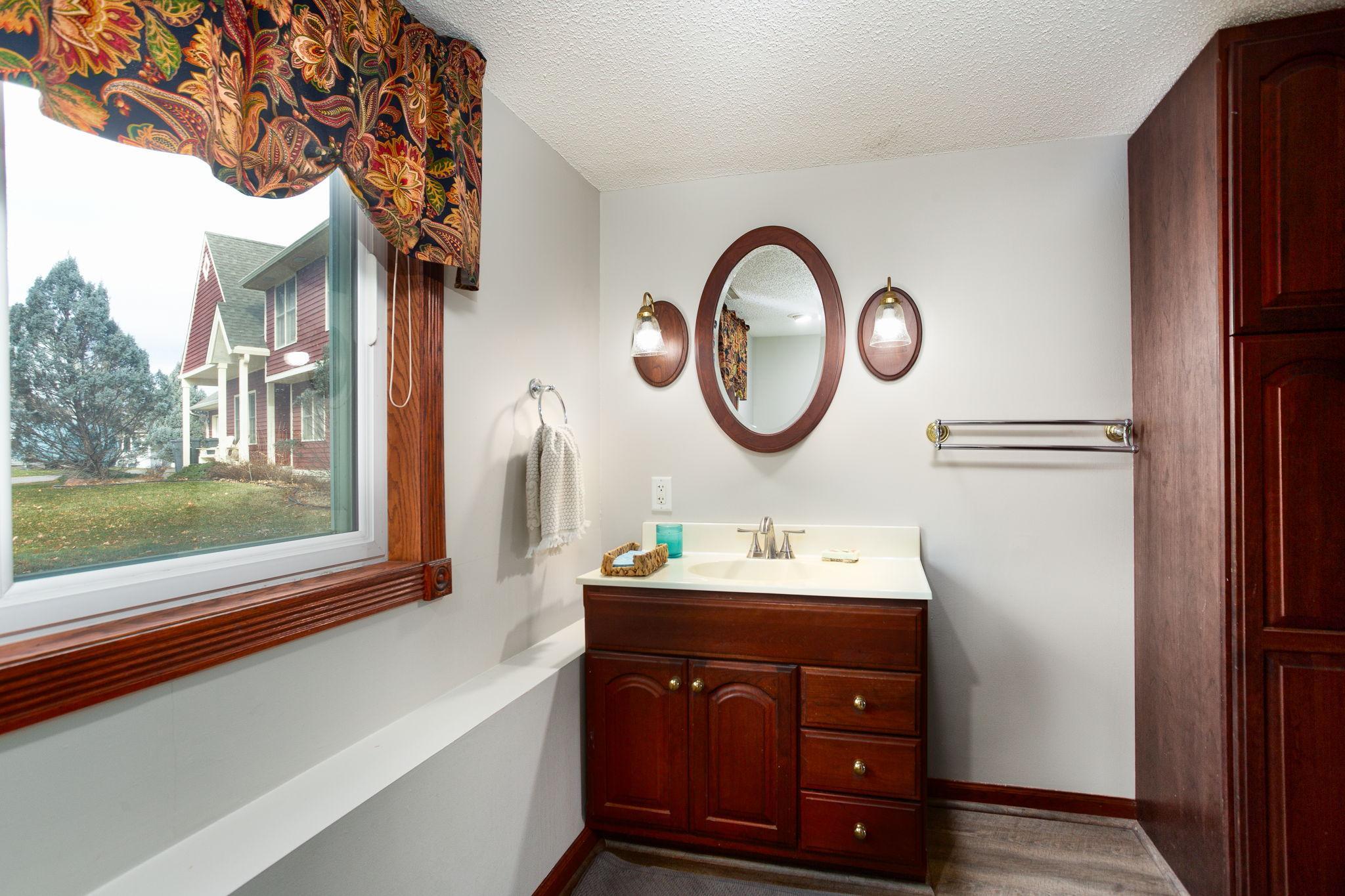 1811 Park Ridge Circle