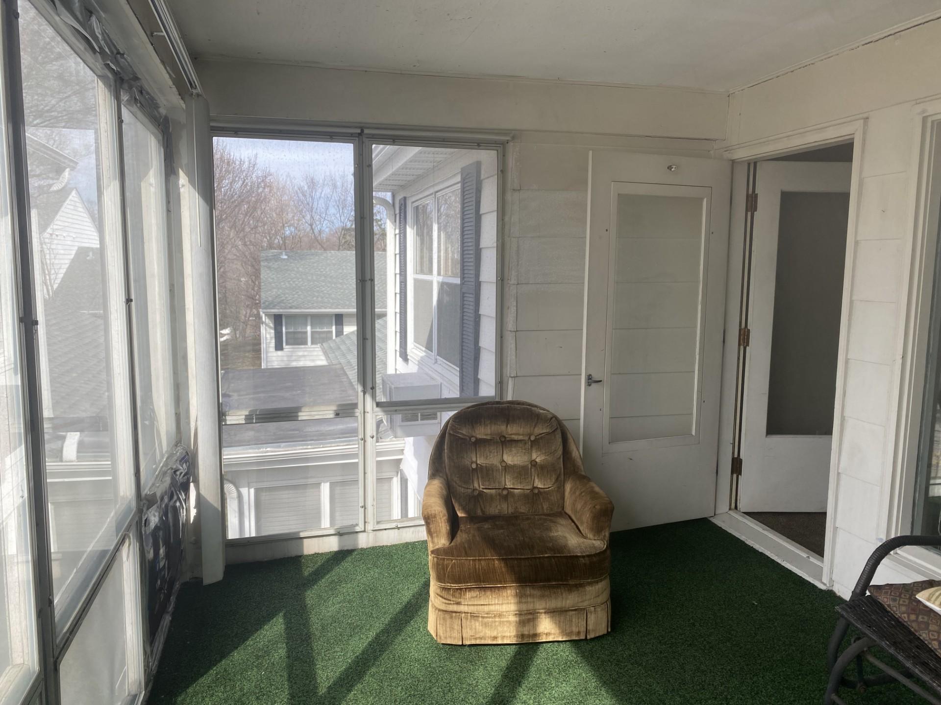 737 11th Street S Unit: 12