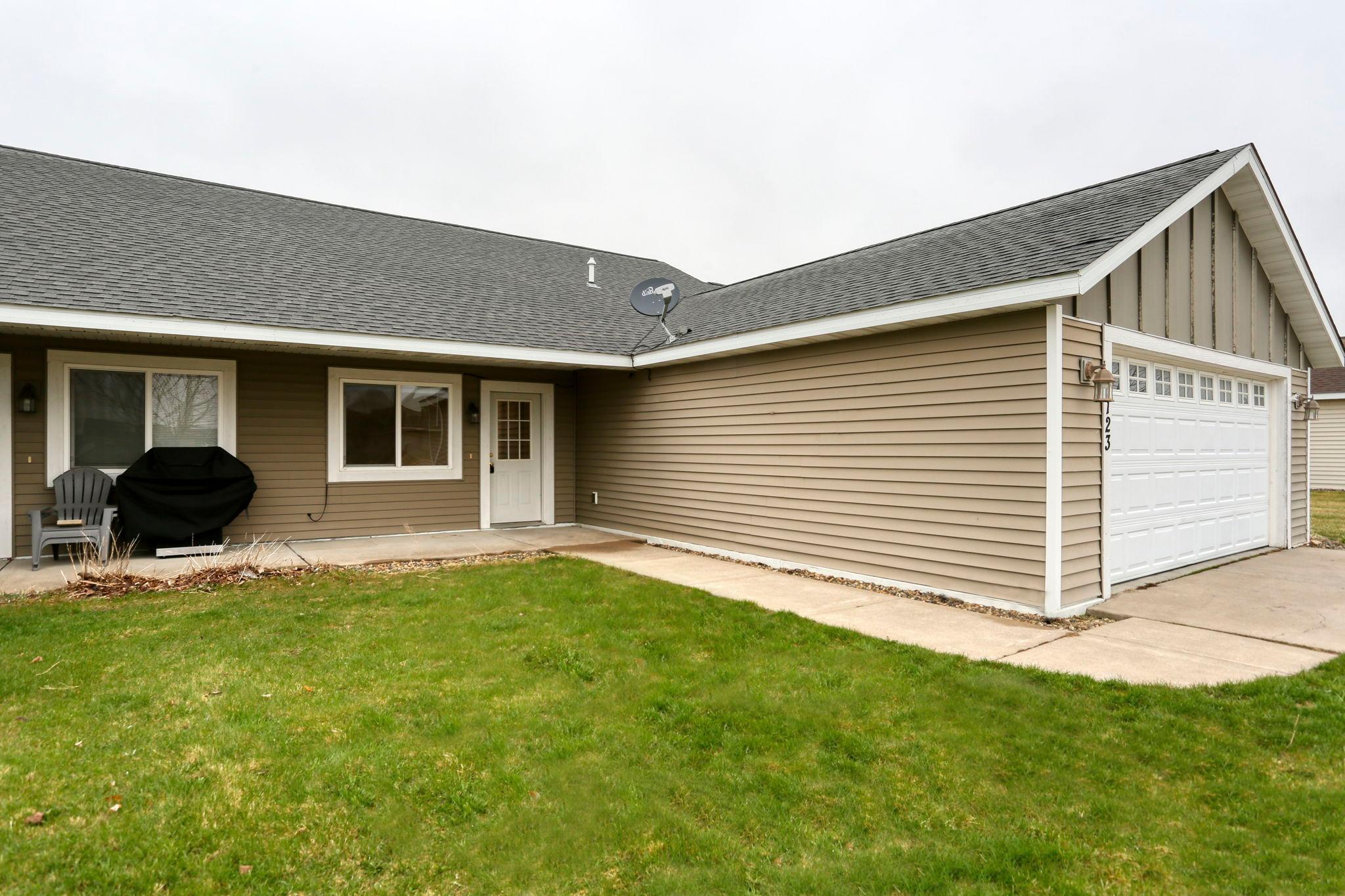 1123 Sugar Pine Lane