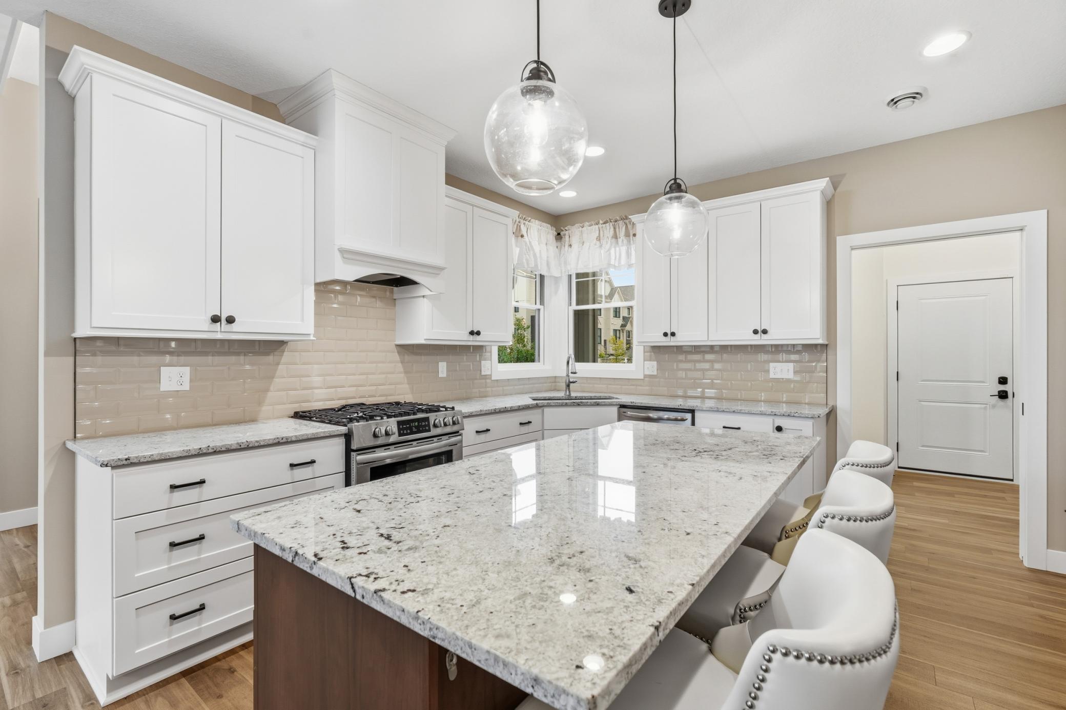 2310 Simply Living Lane