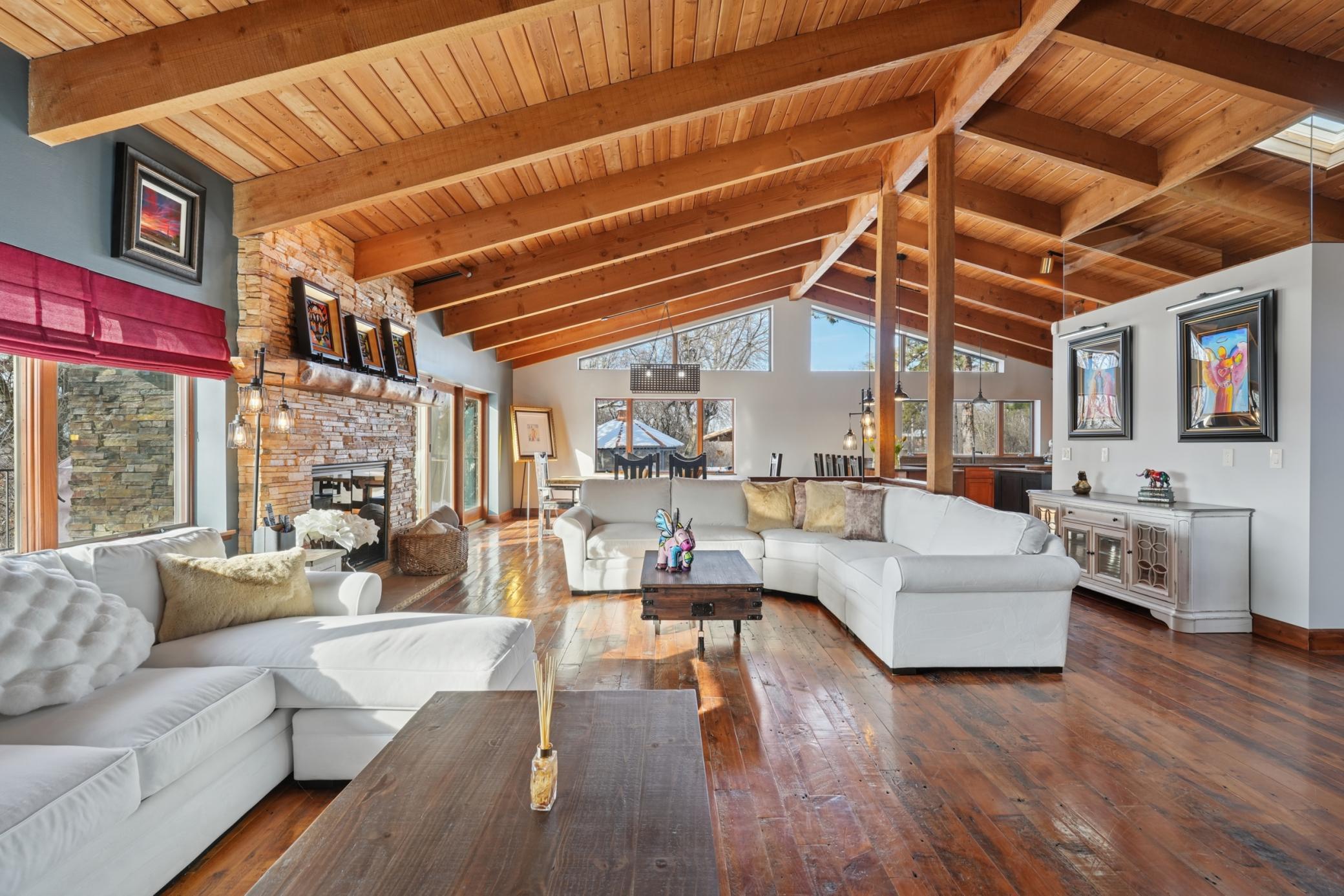 227 Rivercrest Drive