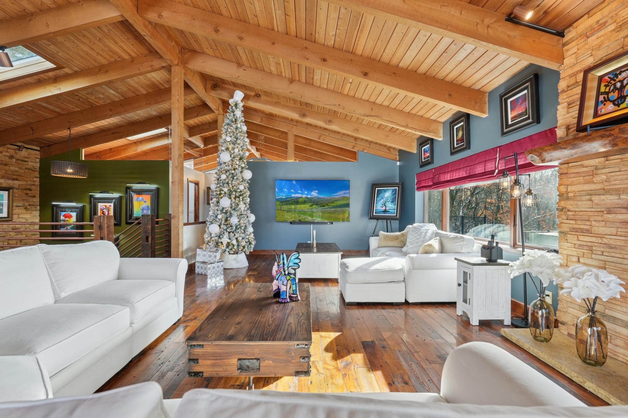 227 Rivercrest Drive