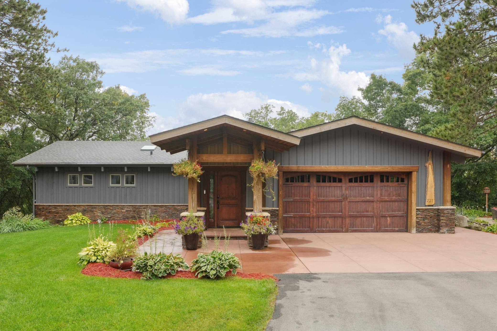 227 Rivercrest Drive
