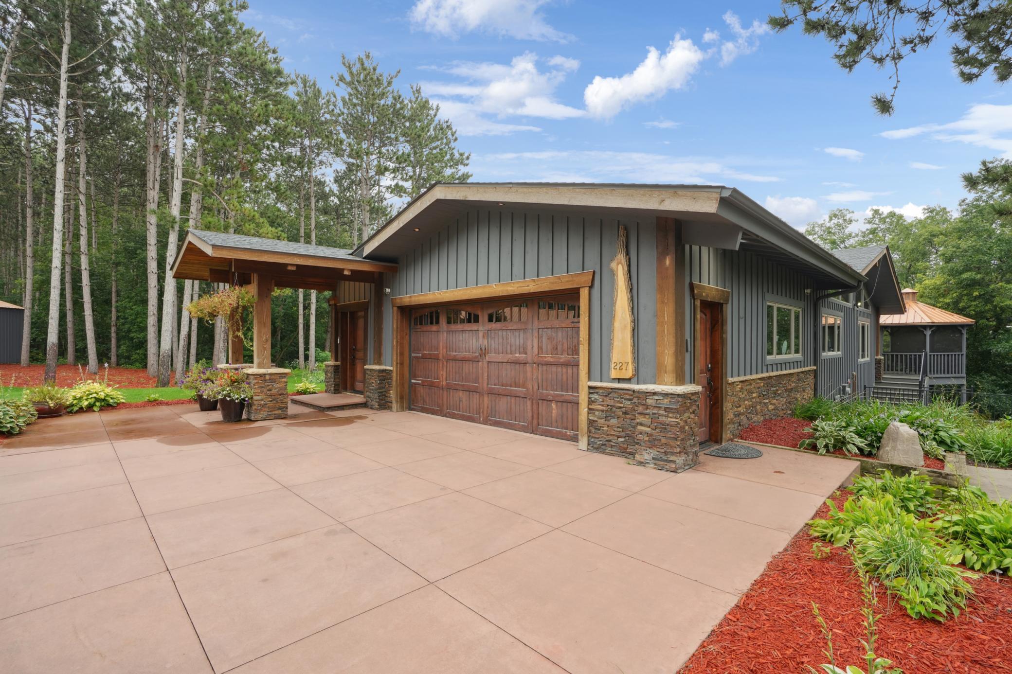 227 Rivercrest Drive