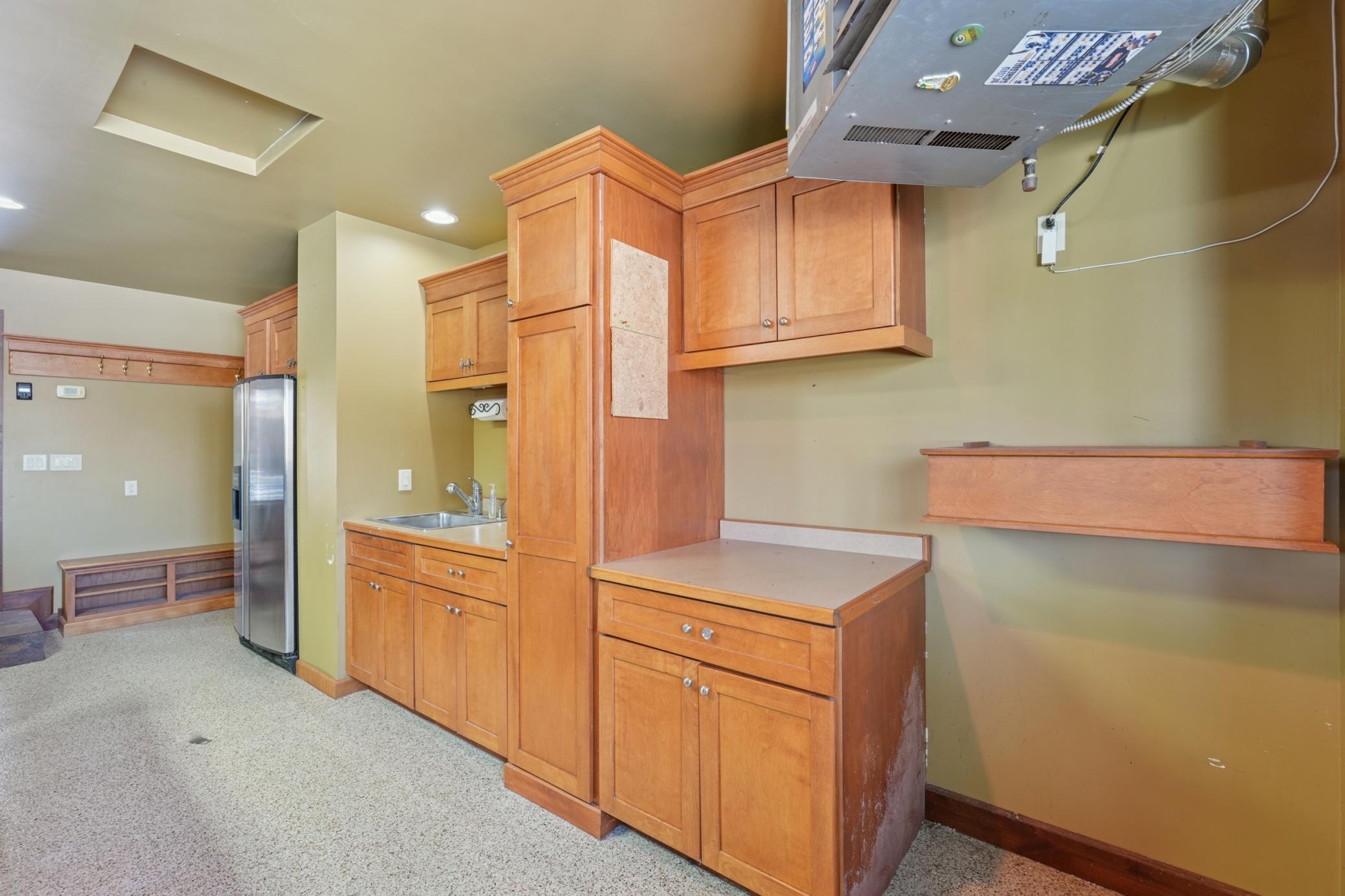 227 Rivercrest Drive