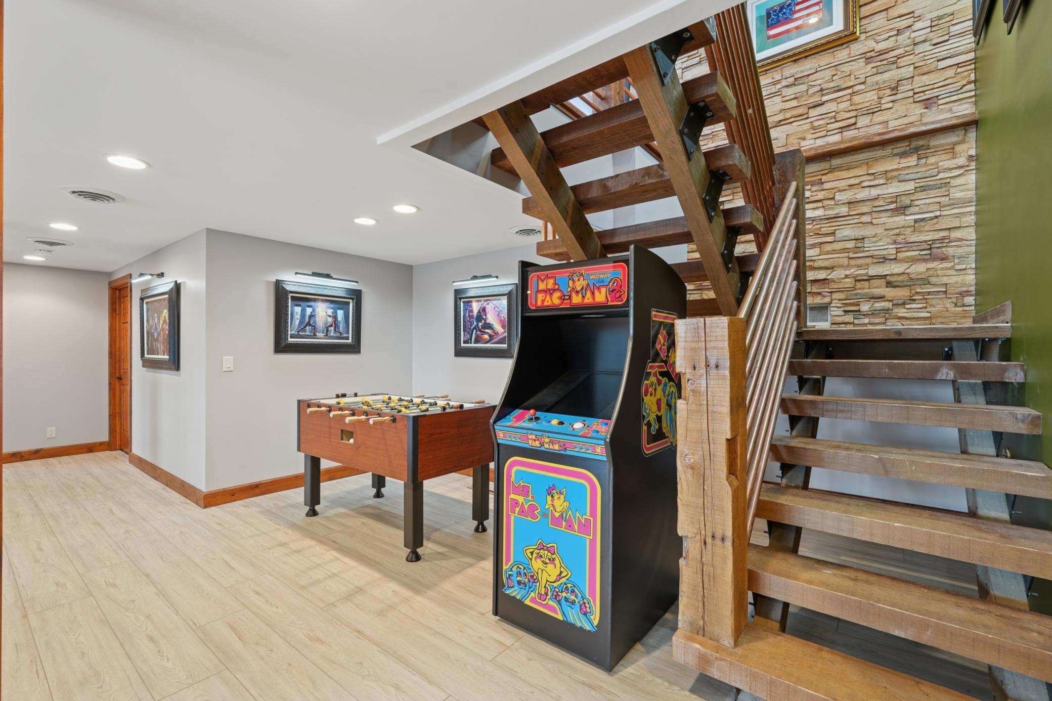 227 Rivercrest Drive