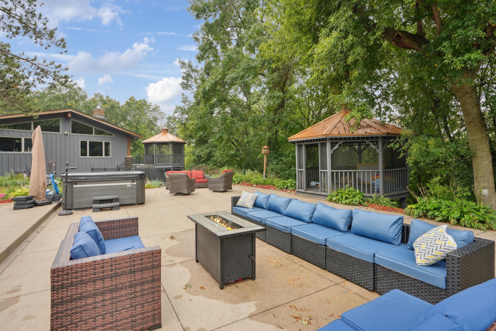 227 Rivercrest Drive