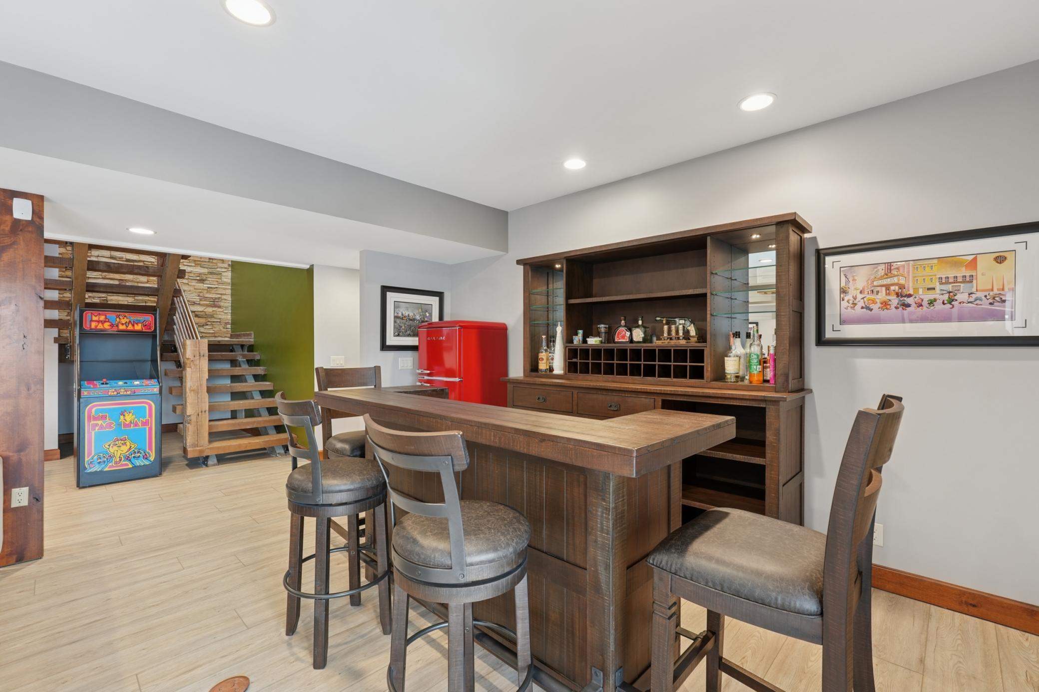 227 Rivercrest Drive