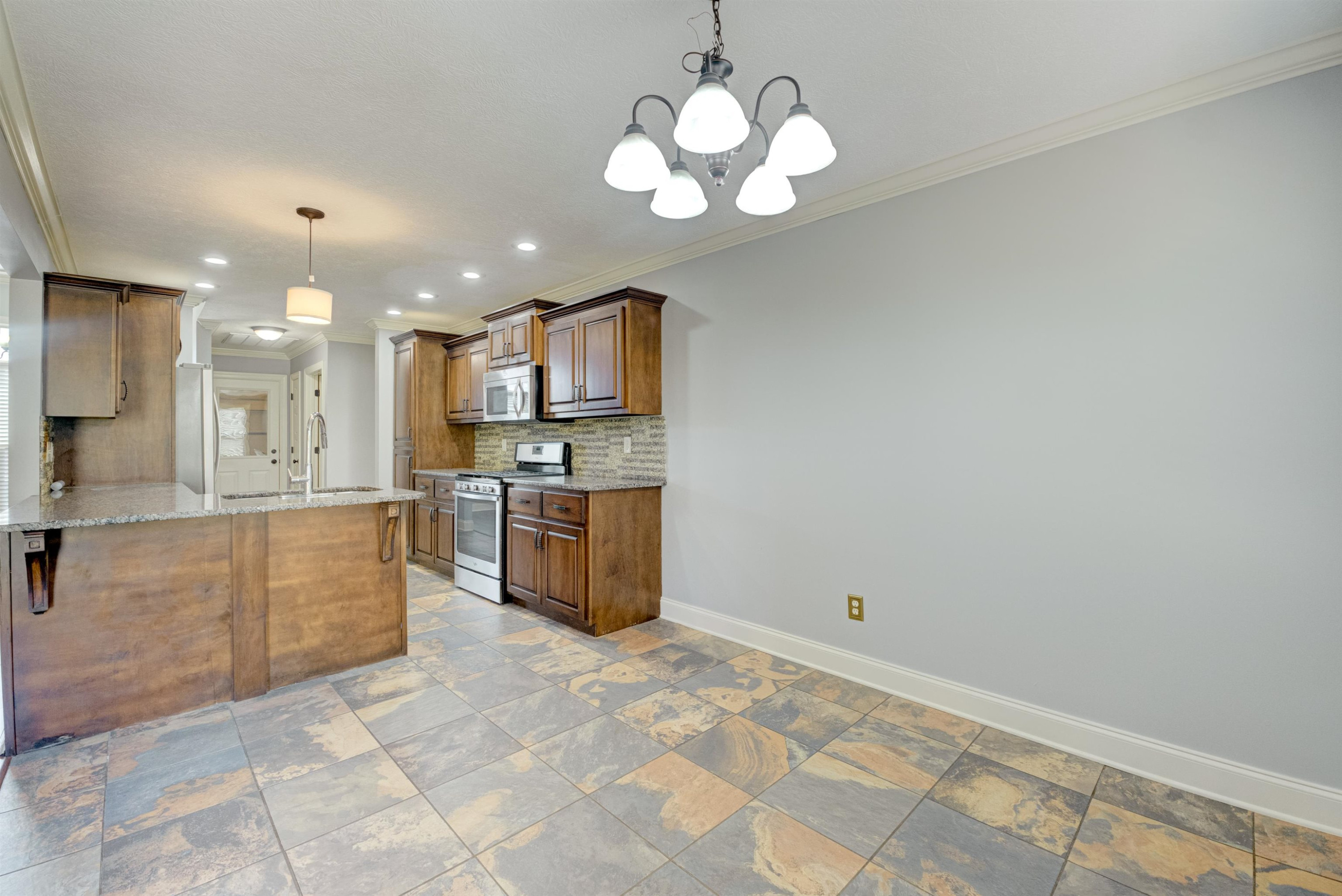 49 Woodshire Cove