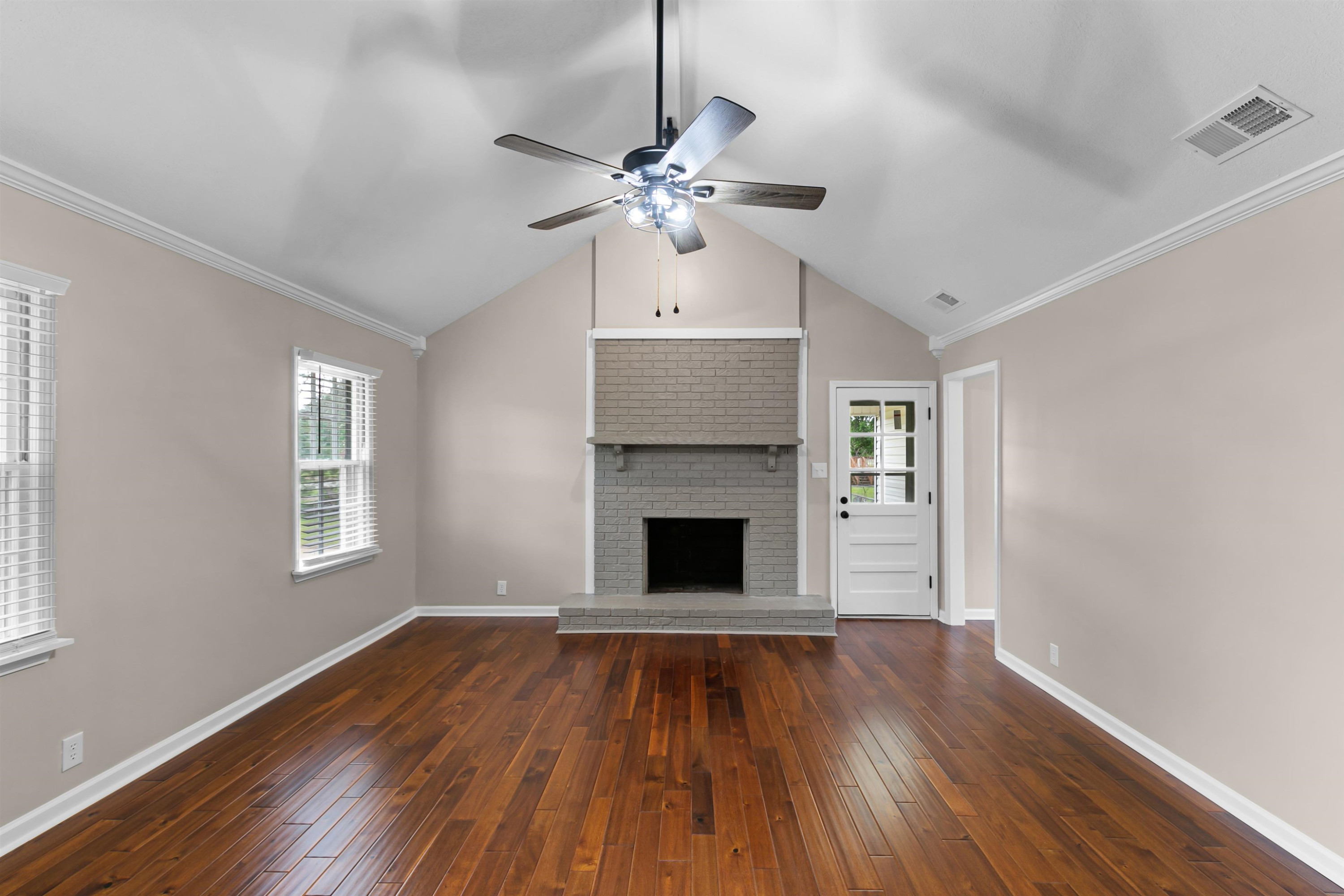 11 Dreamland Place