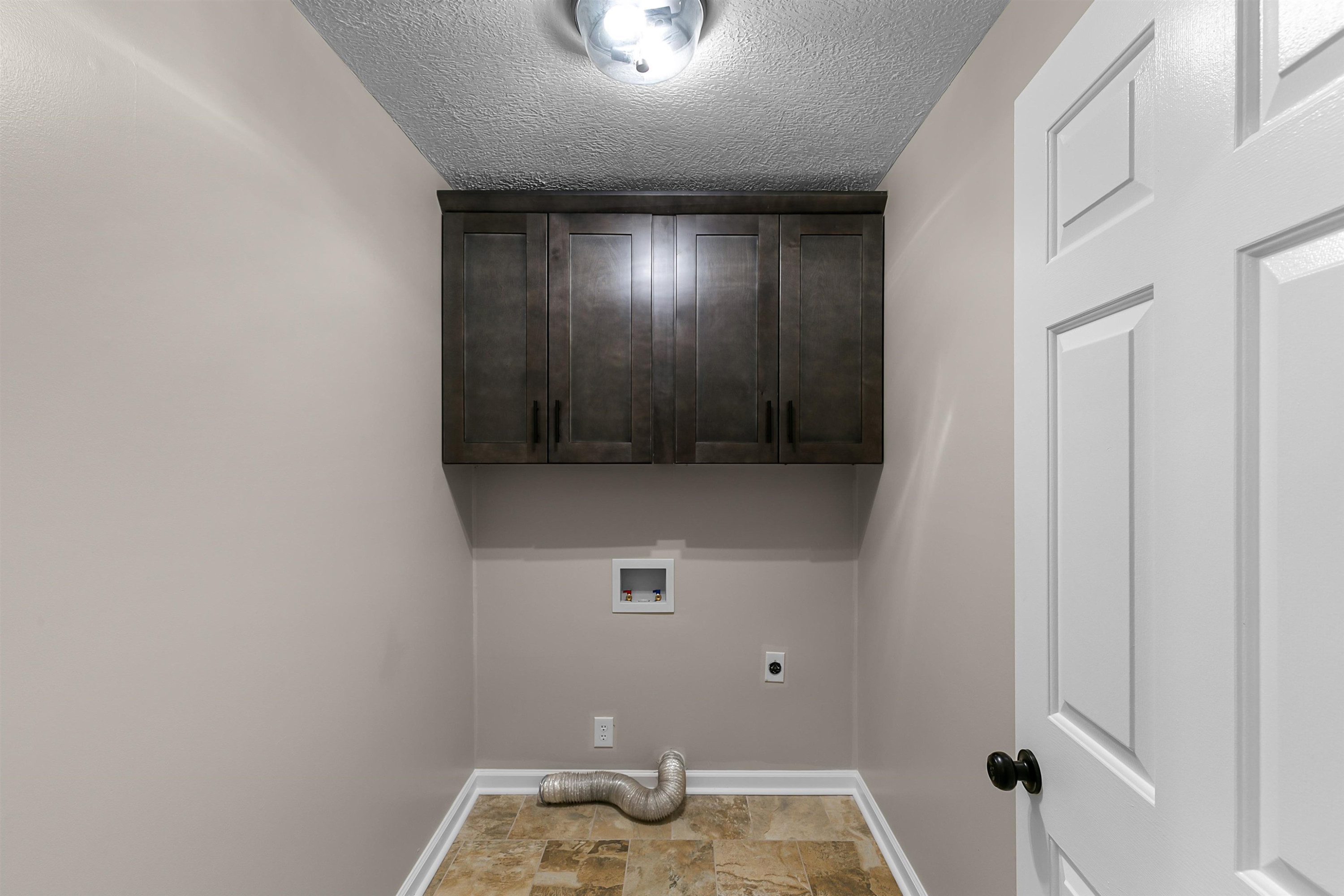 11 Dreamland Place