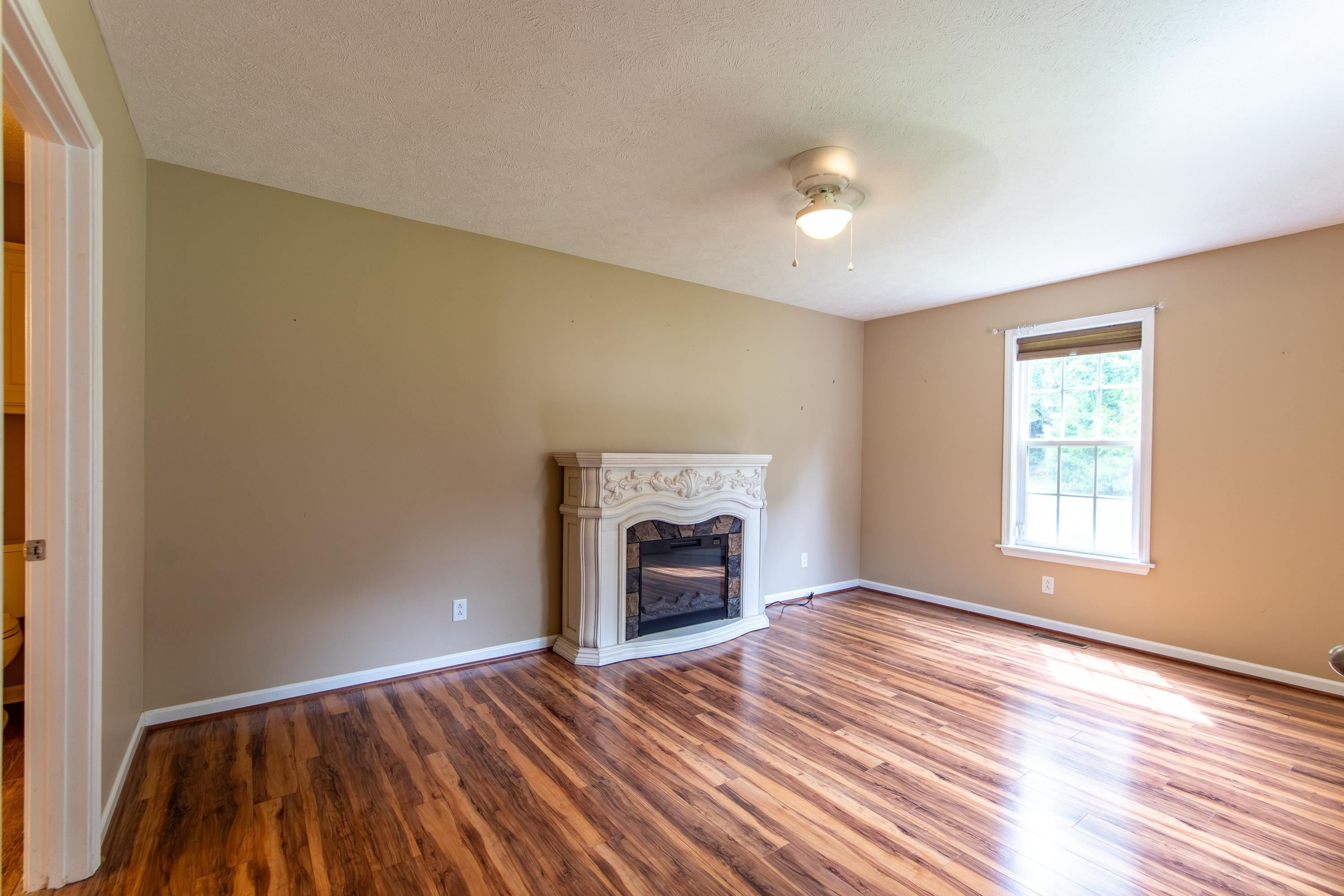 80 Cagle Circle