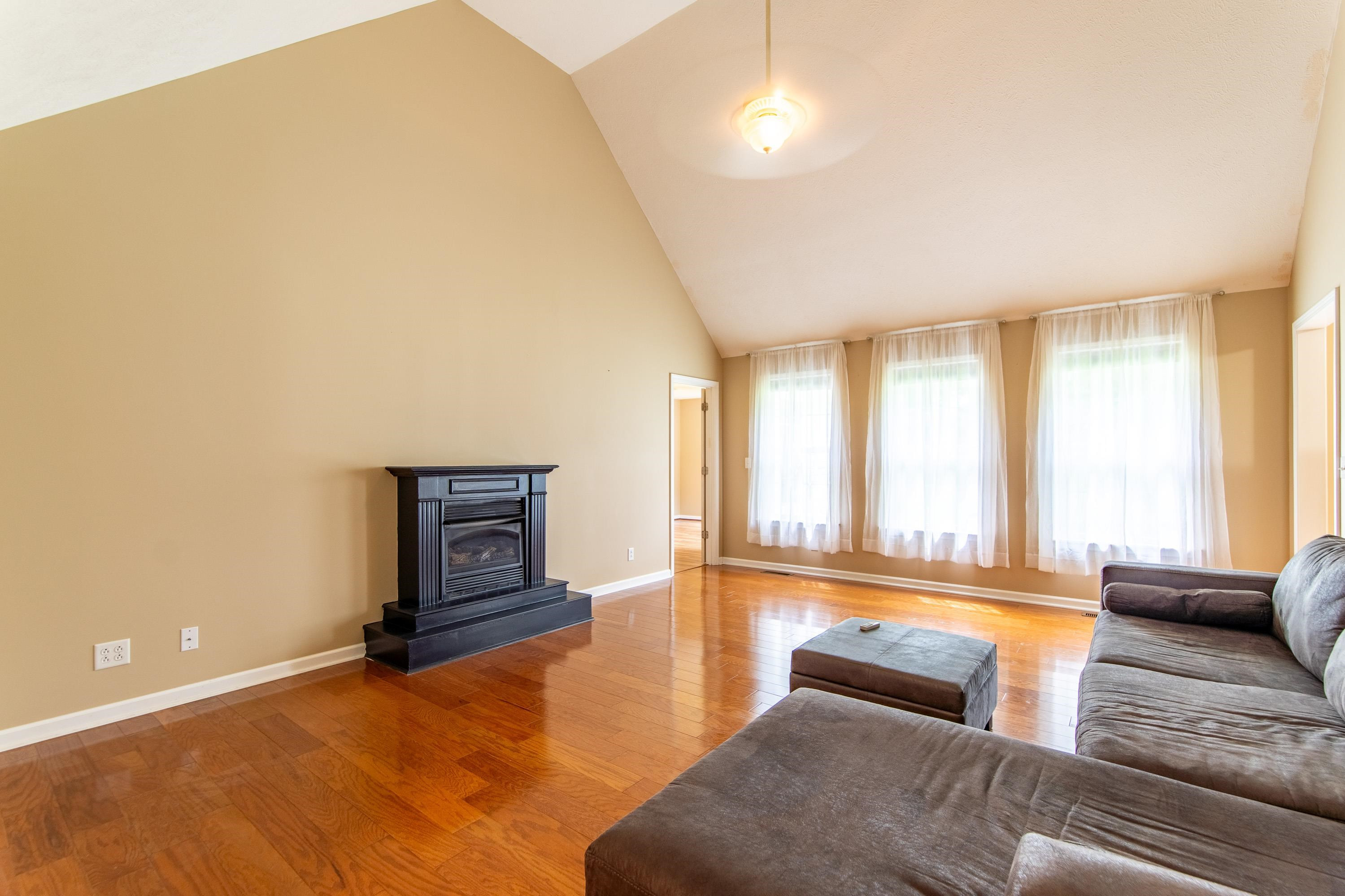 80 Cagle Circle