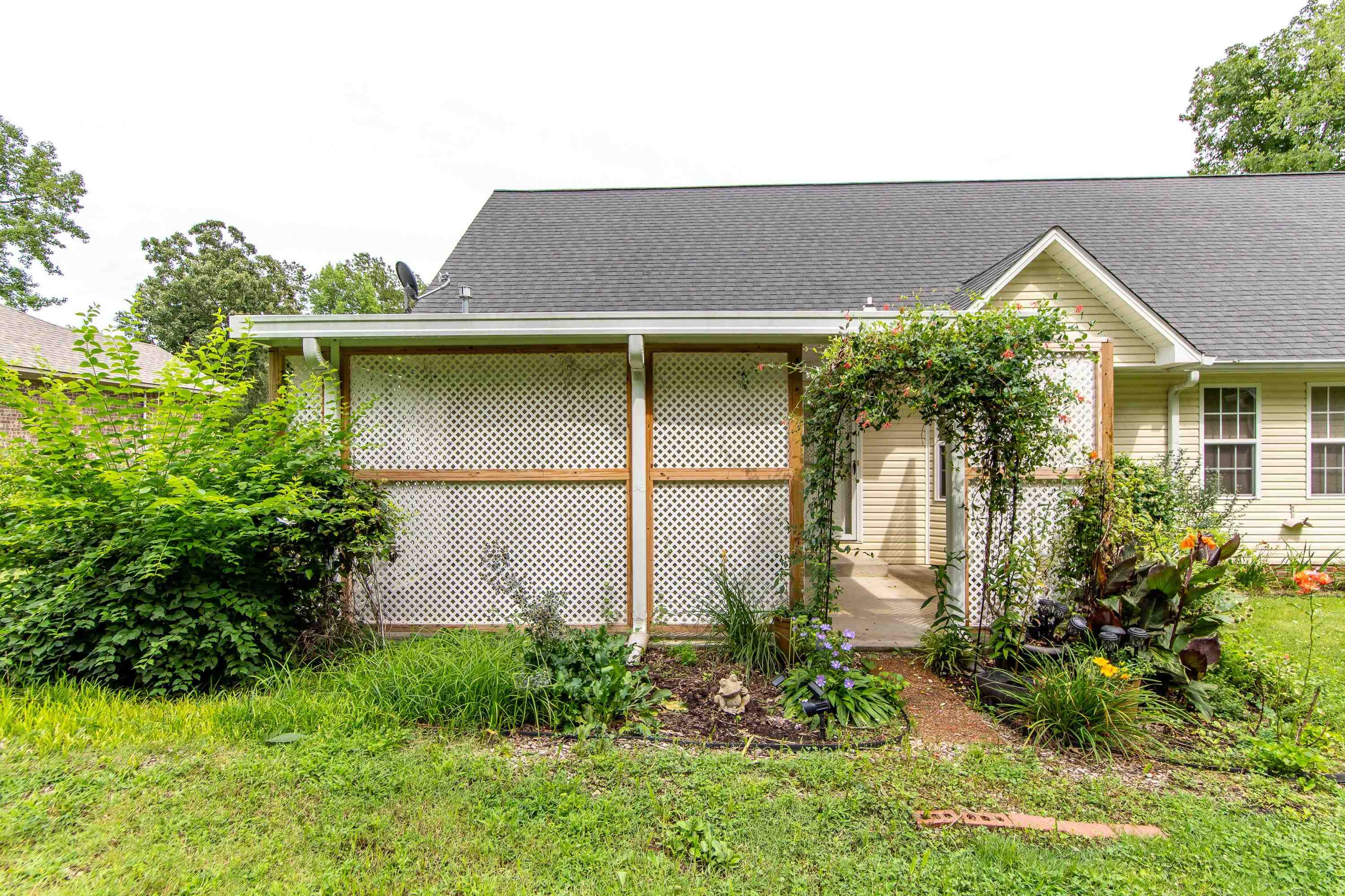 80 Cagle Circle