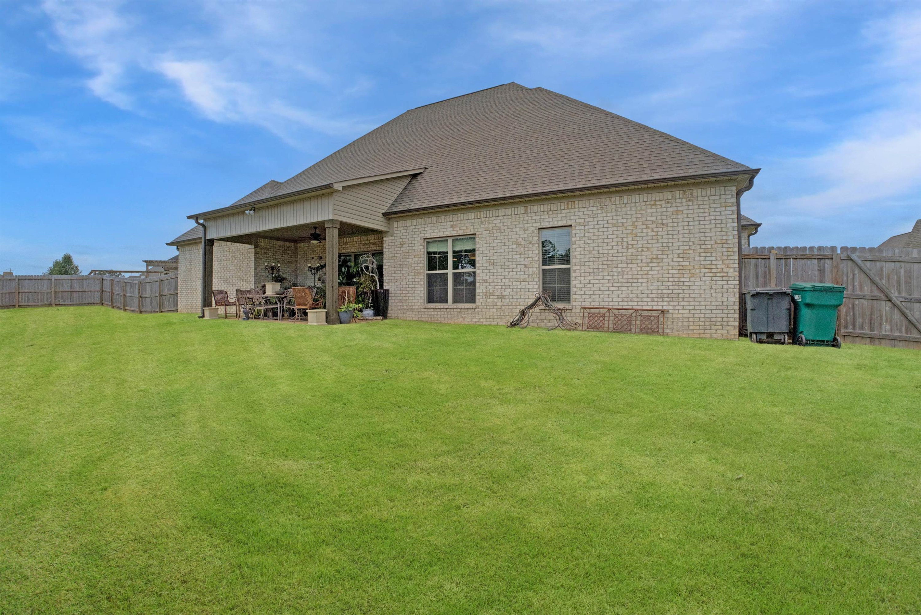 29 Scenic Lake Cove