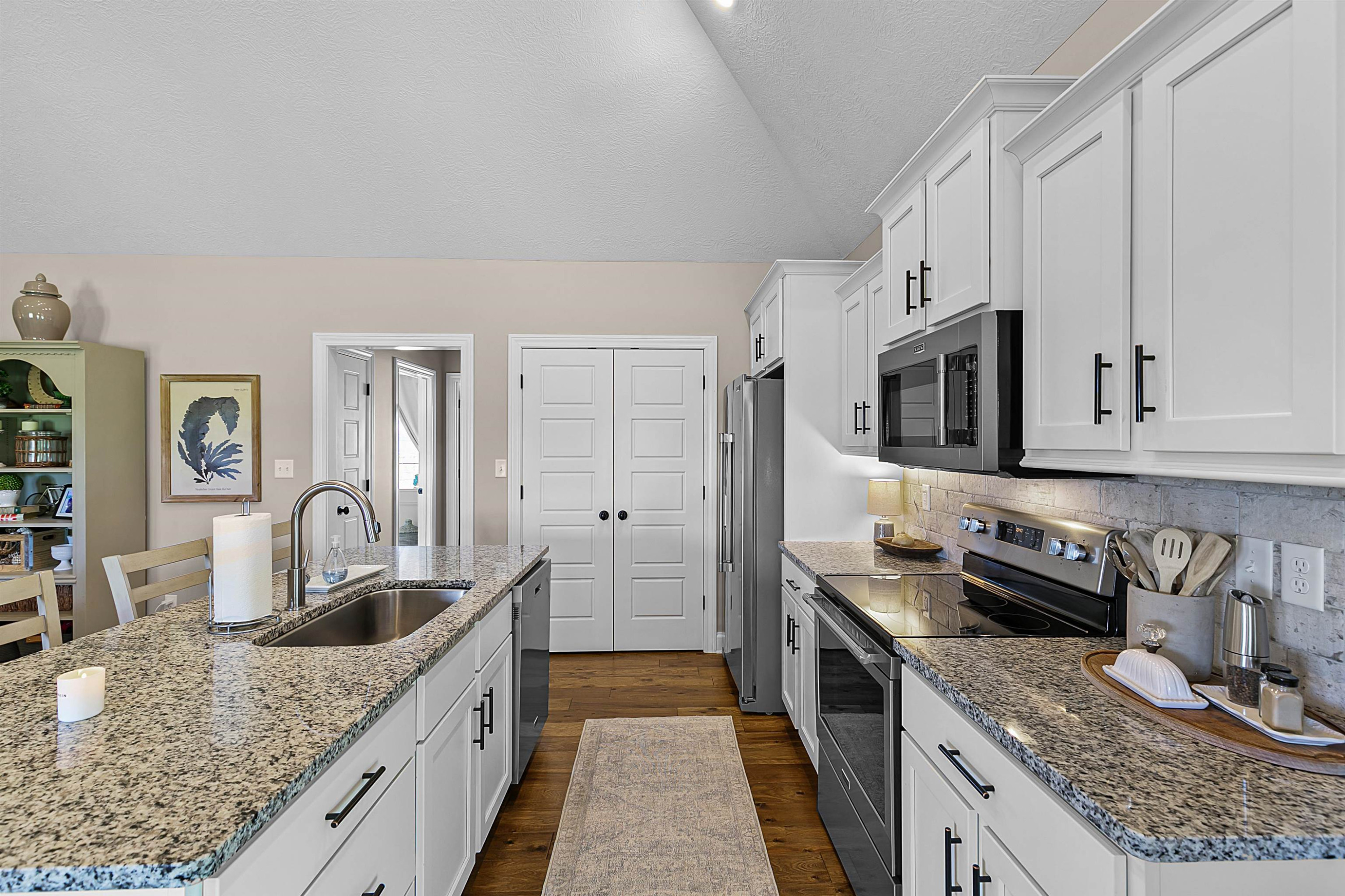 70 Hemingway Cove