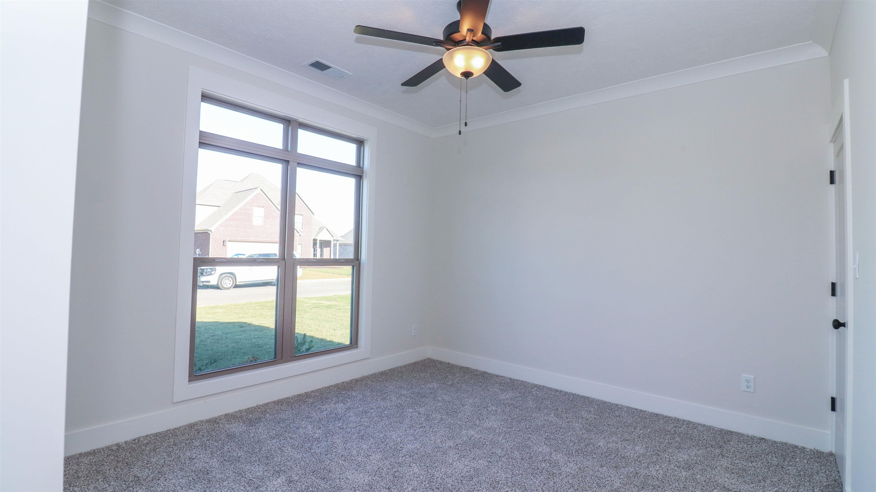 33 Noah Cove