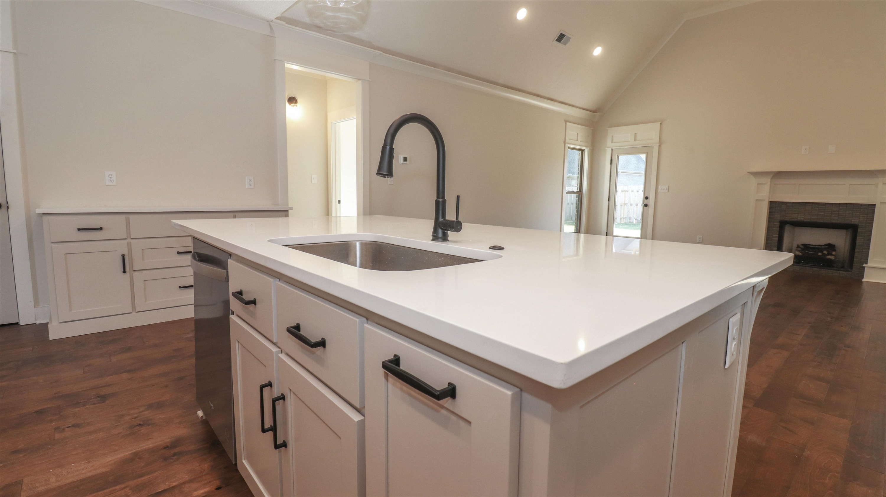 33 Noah Cove