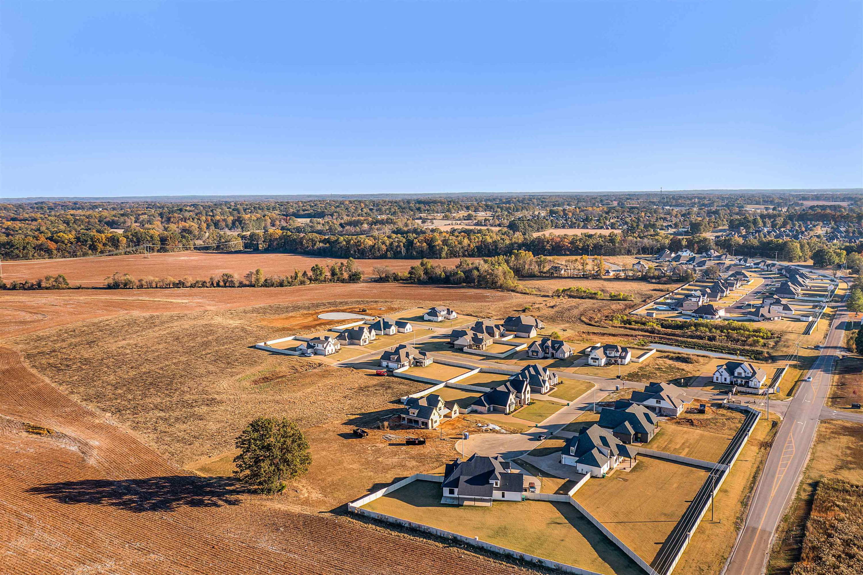 137 Crossbrook Cove