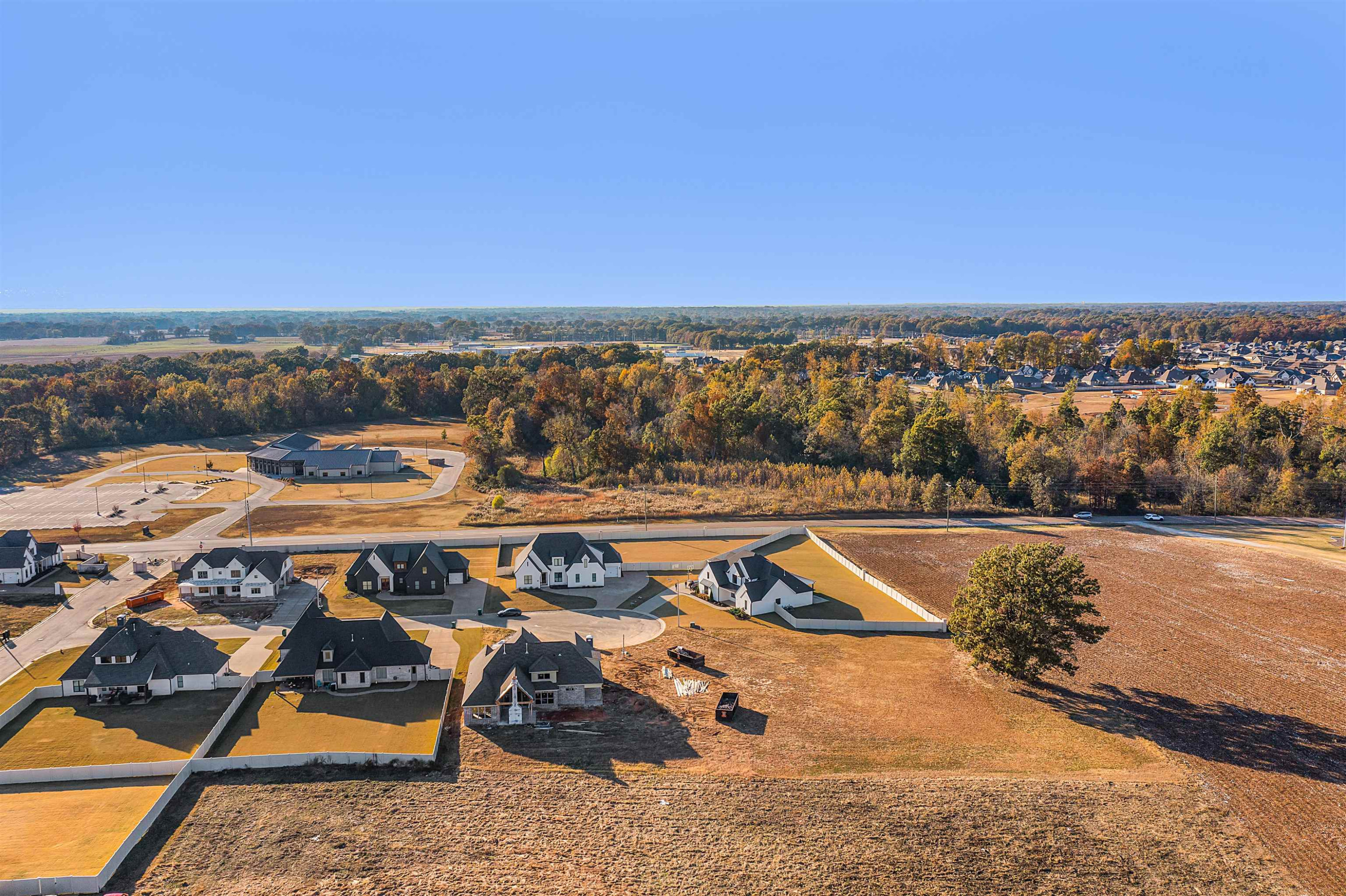 137 Crossbrook Cove
