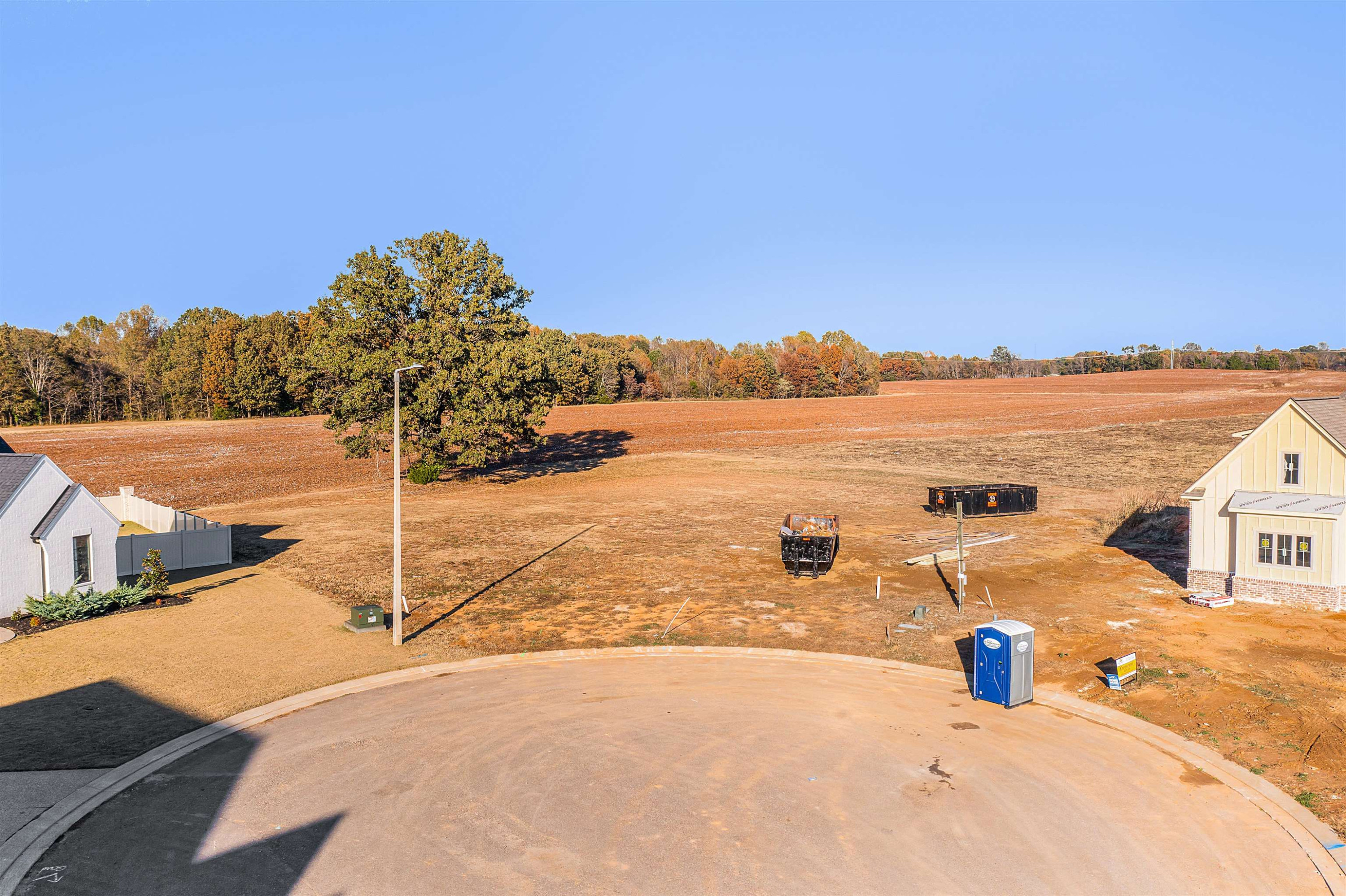 137 Crossbrook Cove