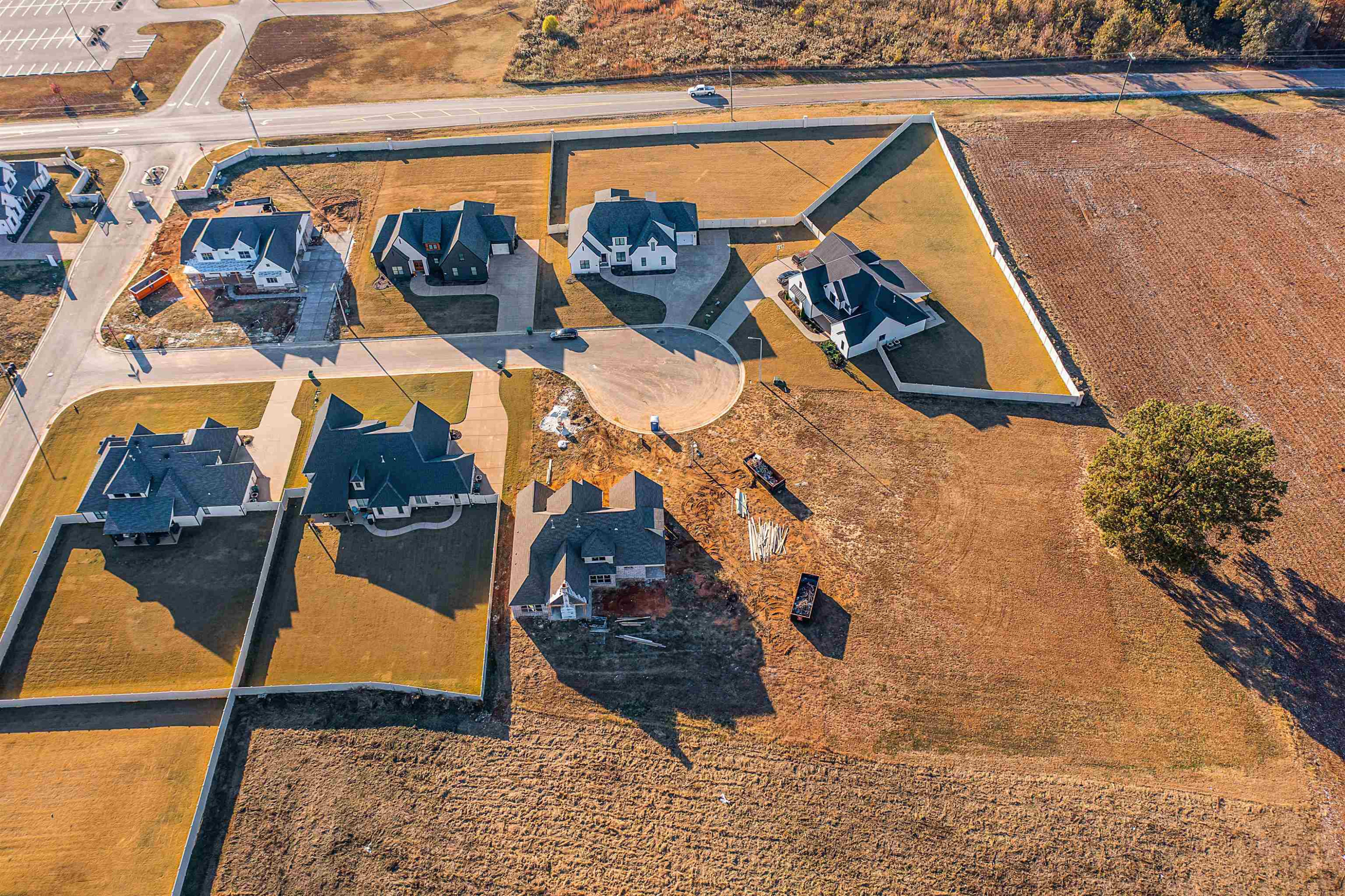 137 Crossbrook Cove