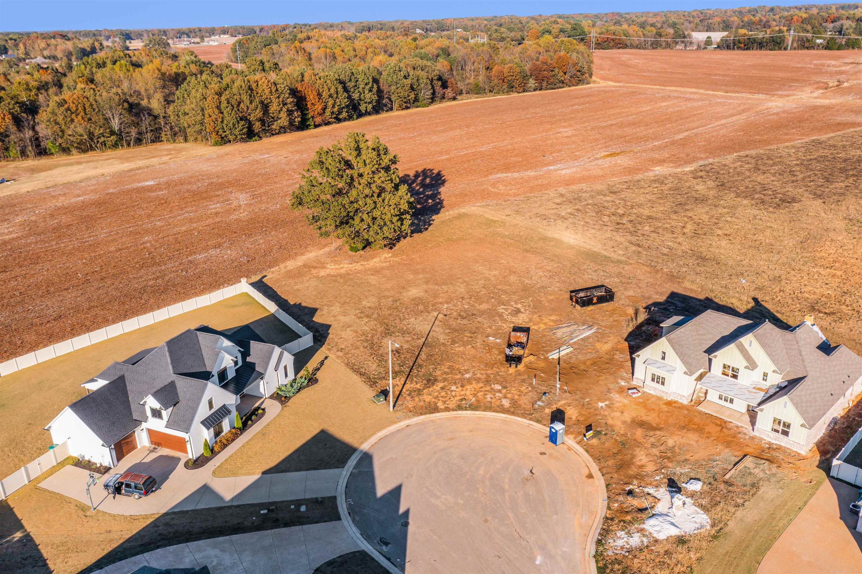 137 Crossbrook Cove