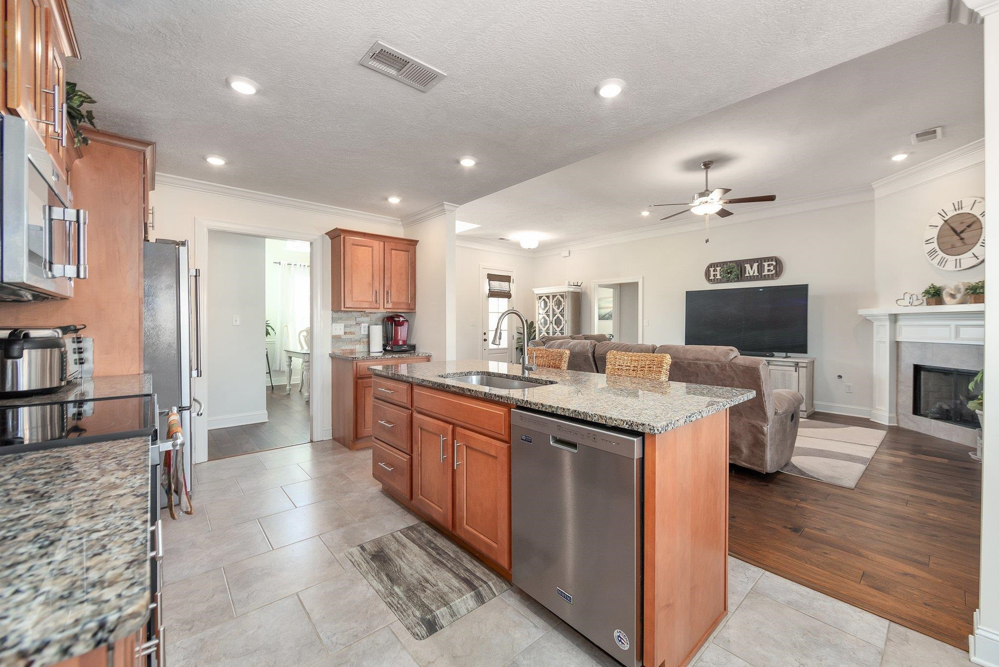 71 Hemingway Cove
