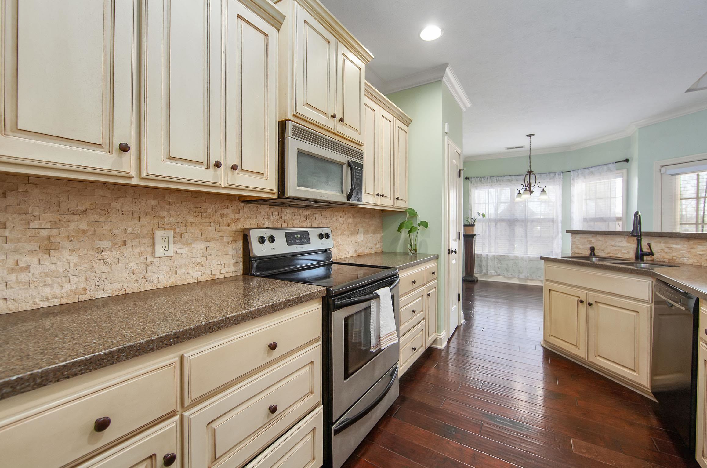 40 Woodshire Cove