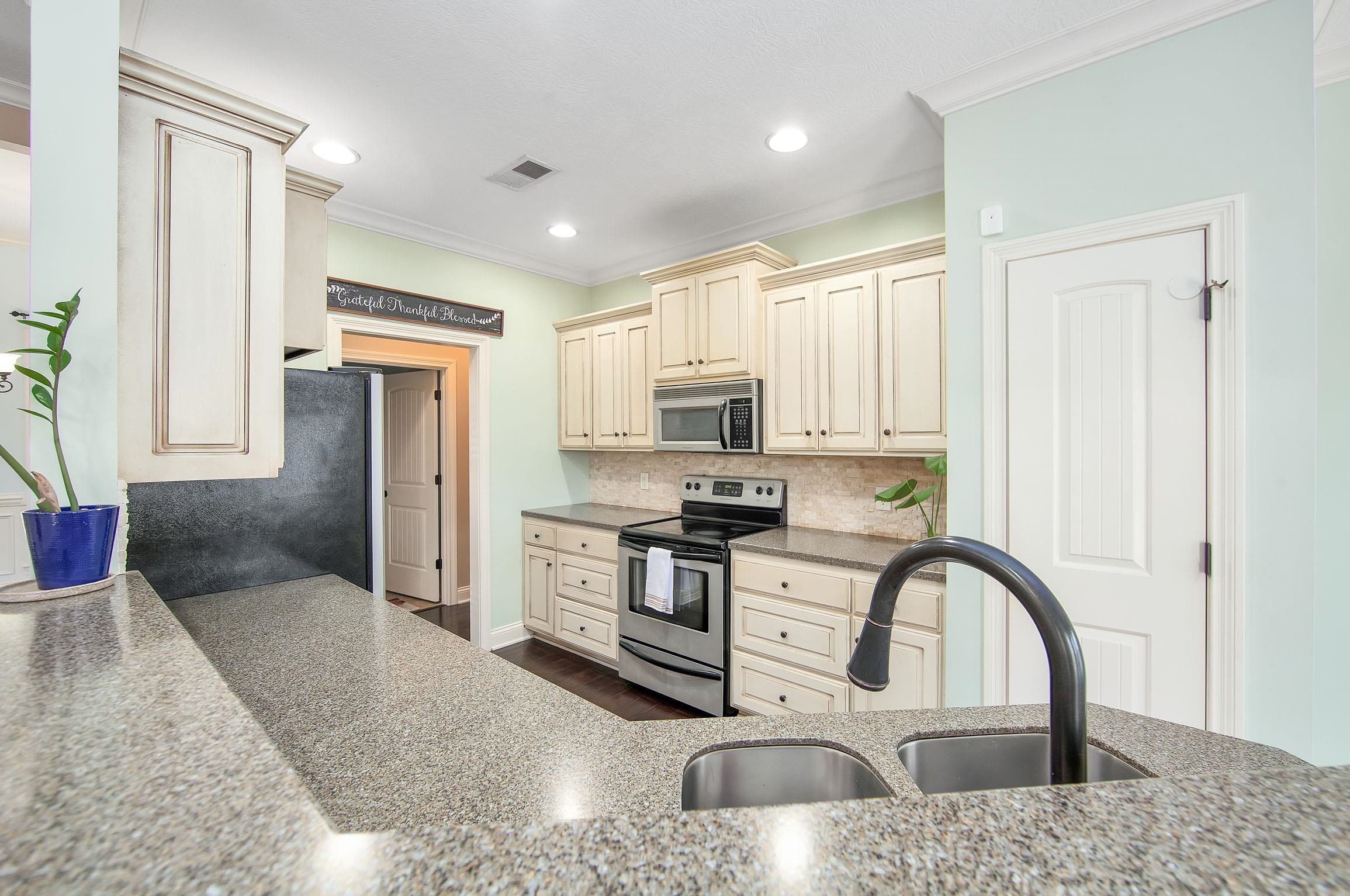 40 Woodshire Cove