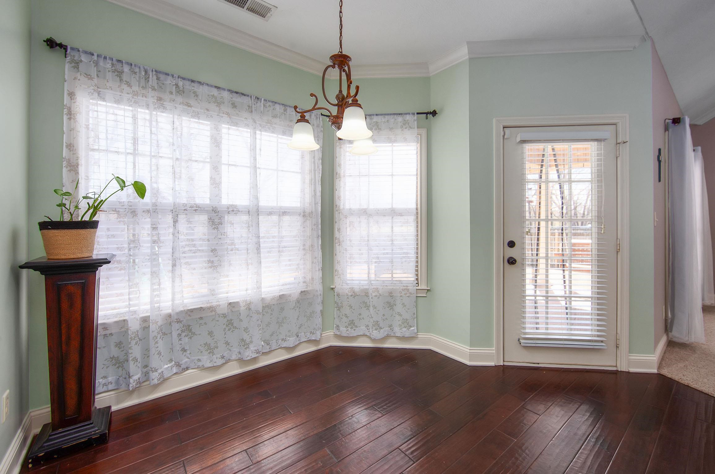 40 Woodshire Cove