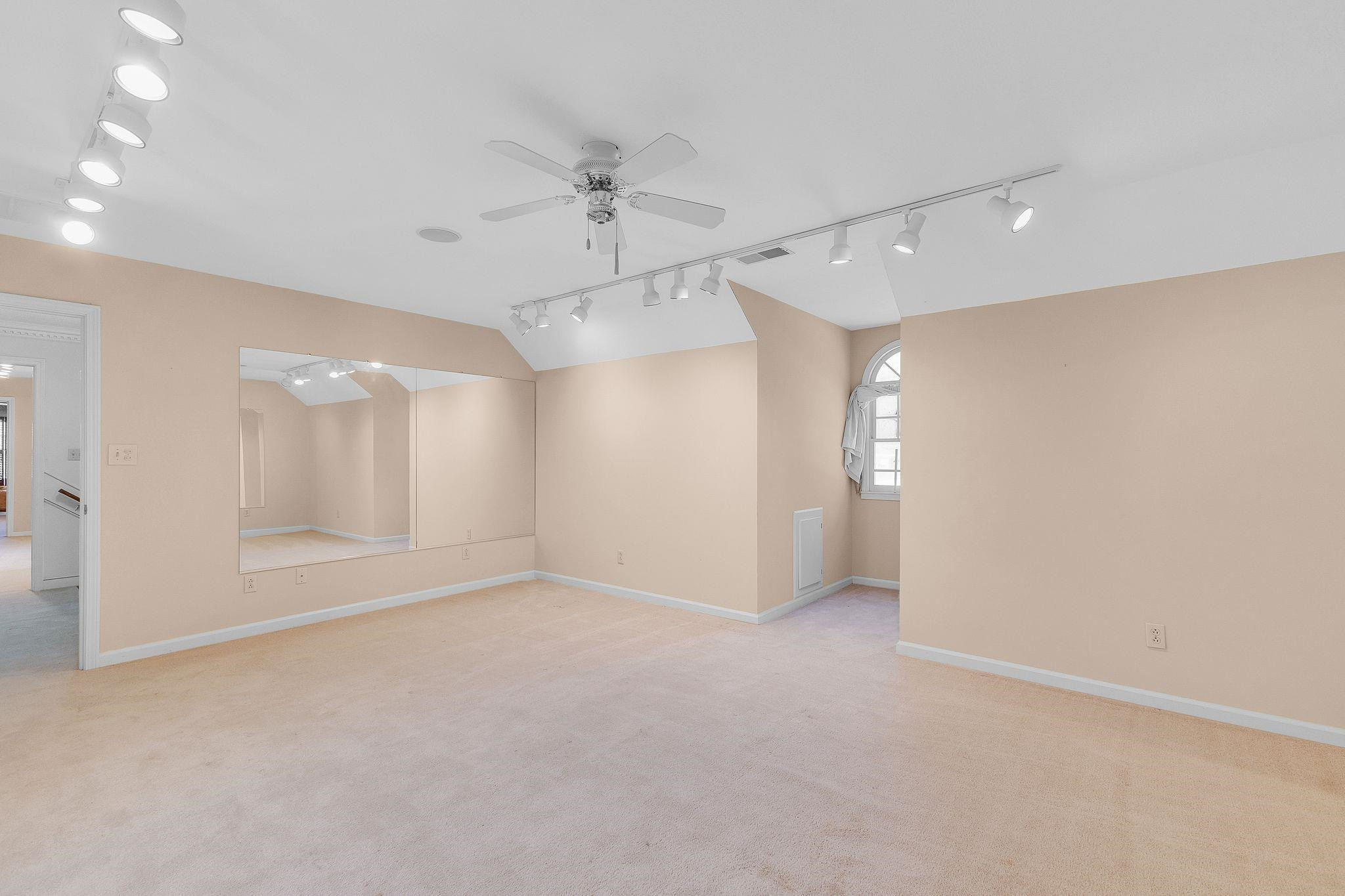 58 Windemere Cir
