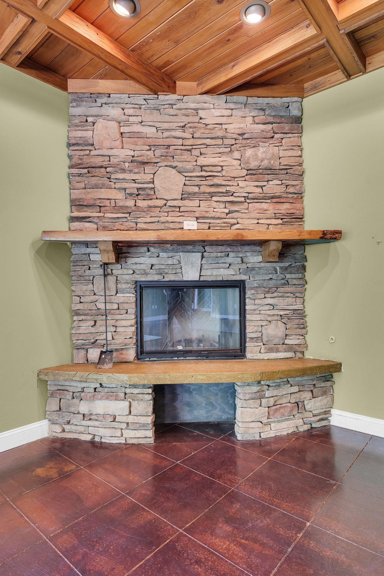 58 Windemere Cir