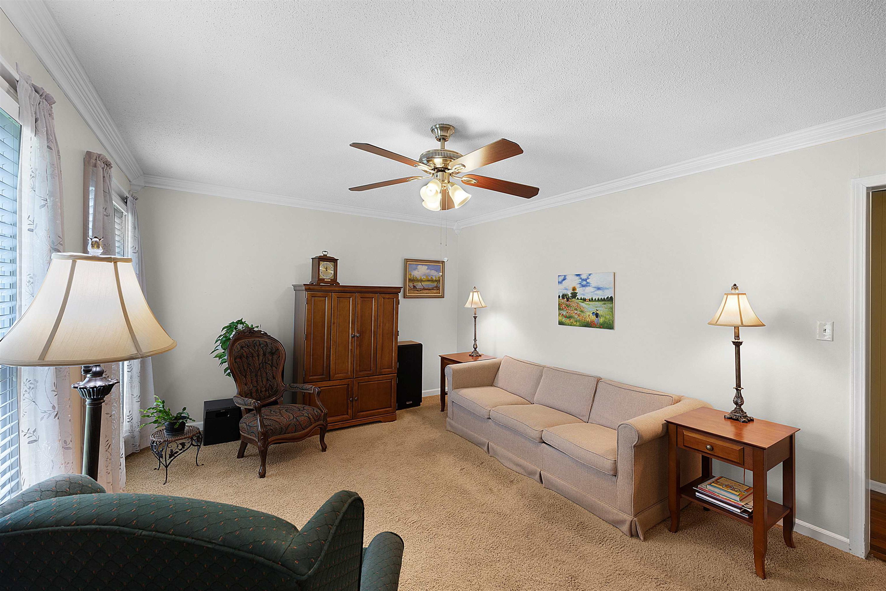 85 Twin Oaks Place