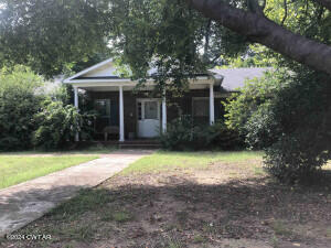 3045 N Highland Avenue
