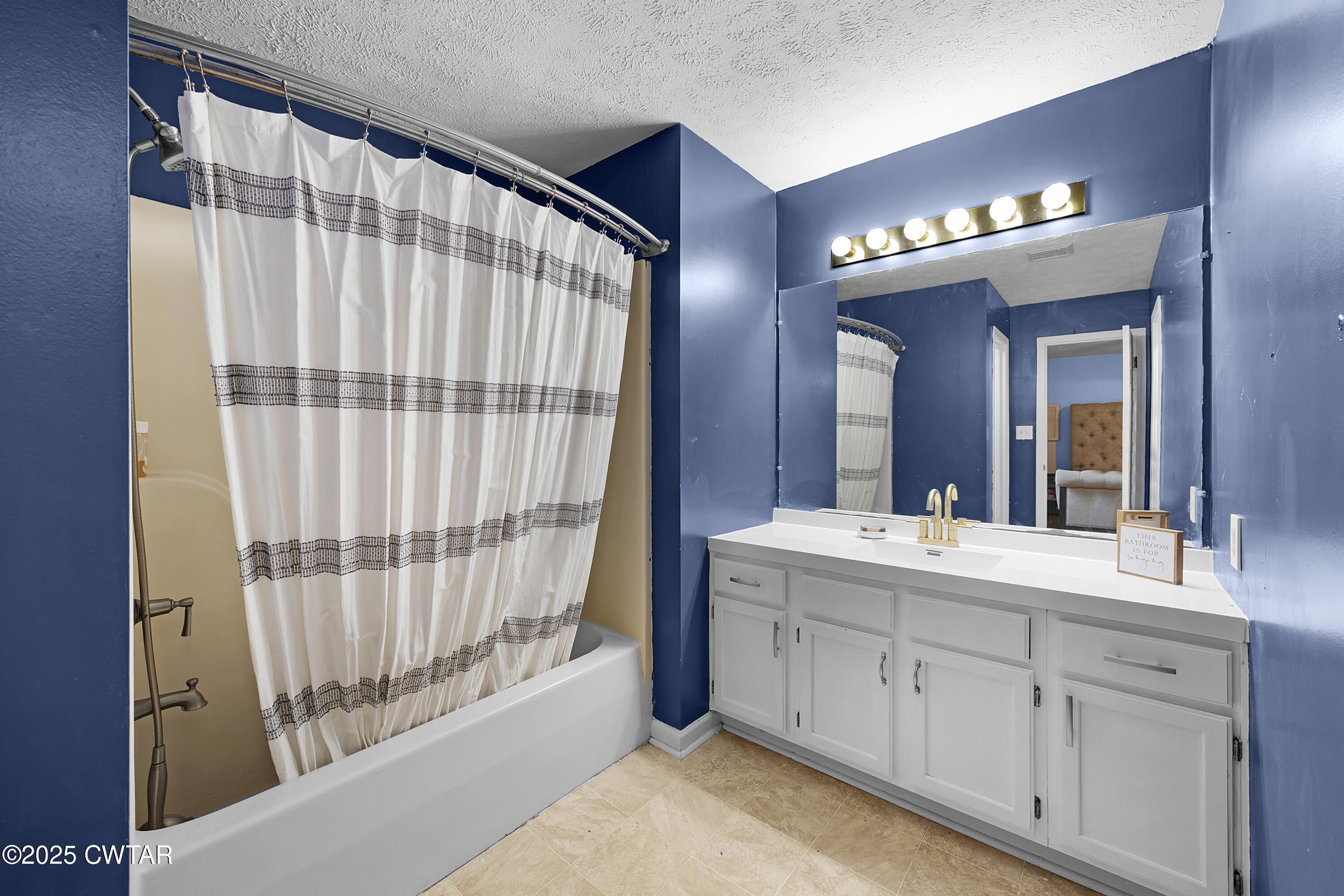 233 Buttonwood Drive