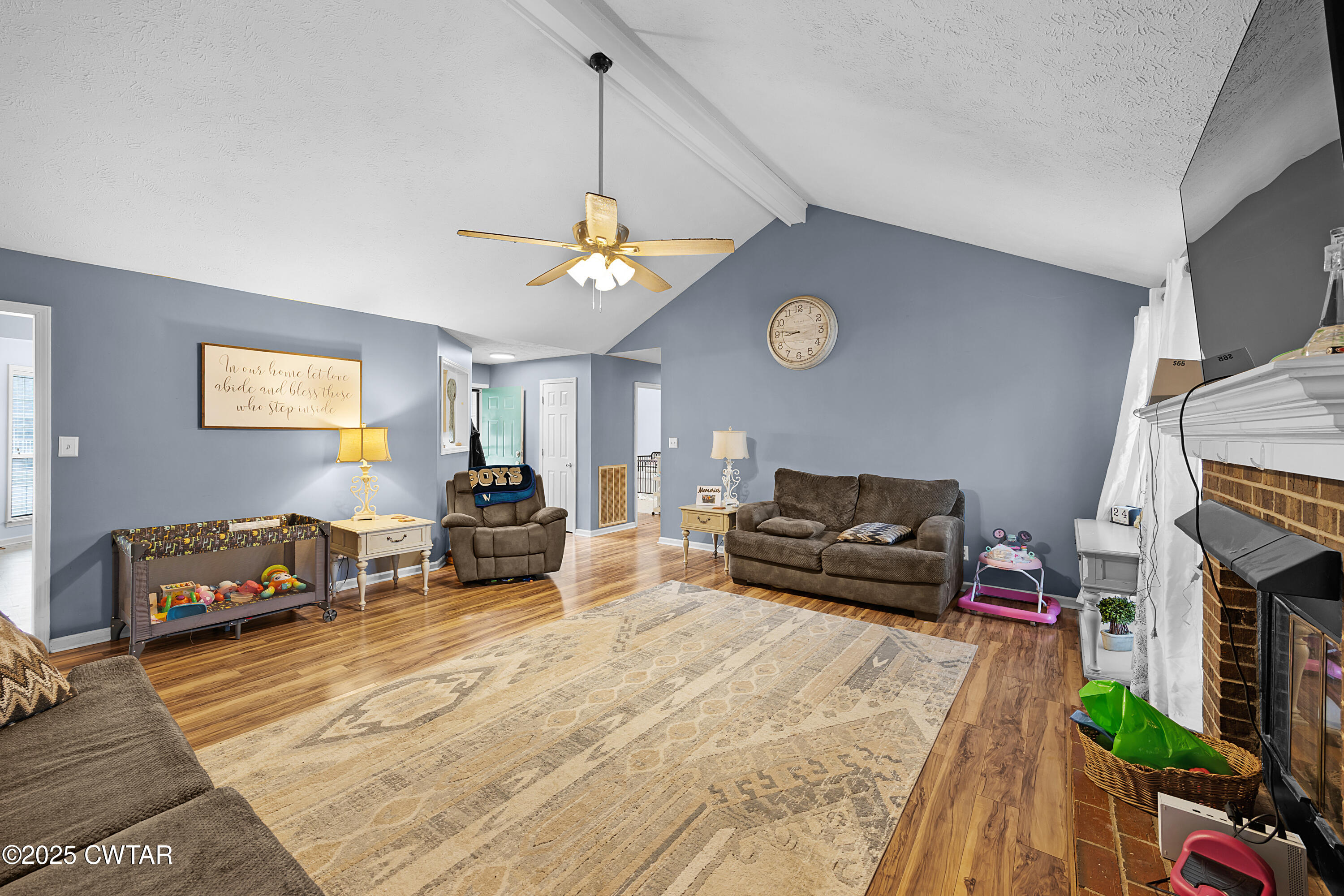 233 Buttonwood Drive