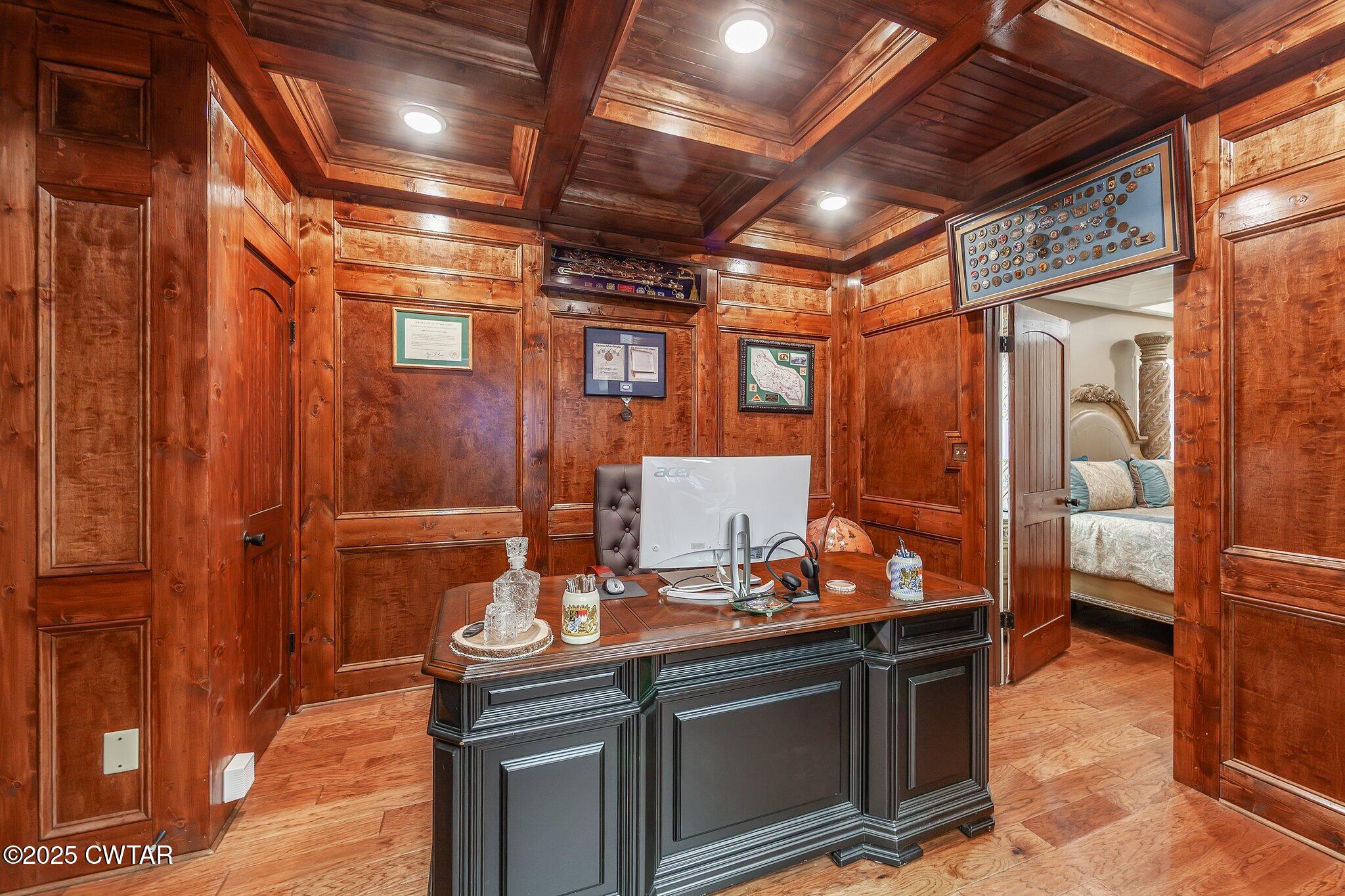 18 Beacon Hill Drive