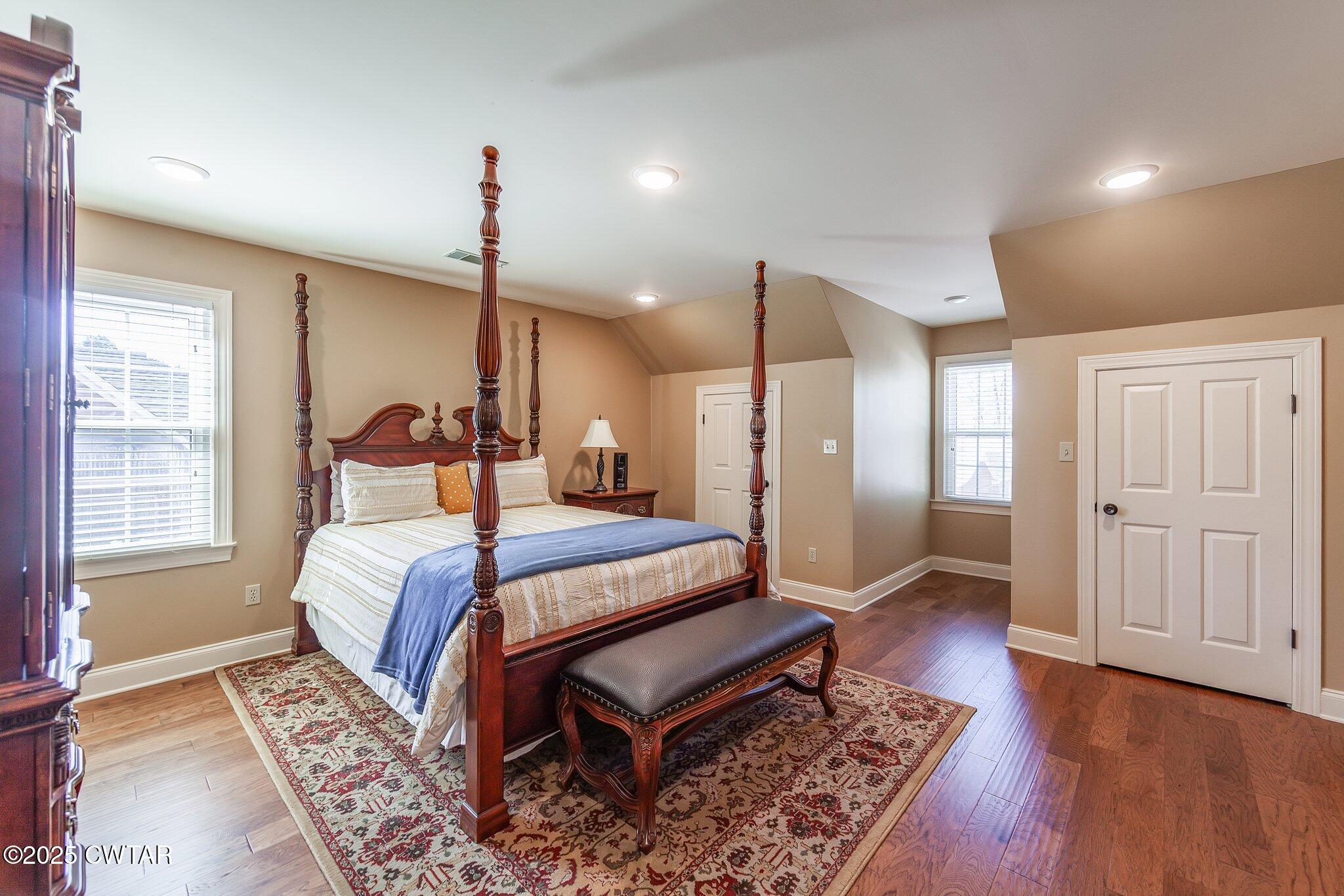 18 Beacon Hill Drive