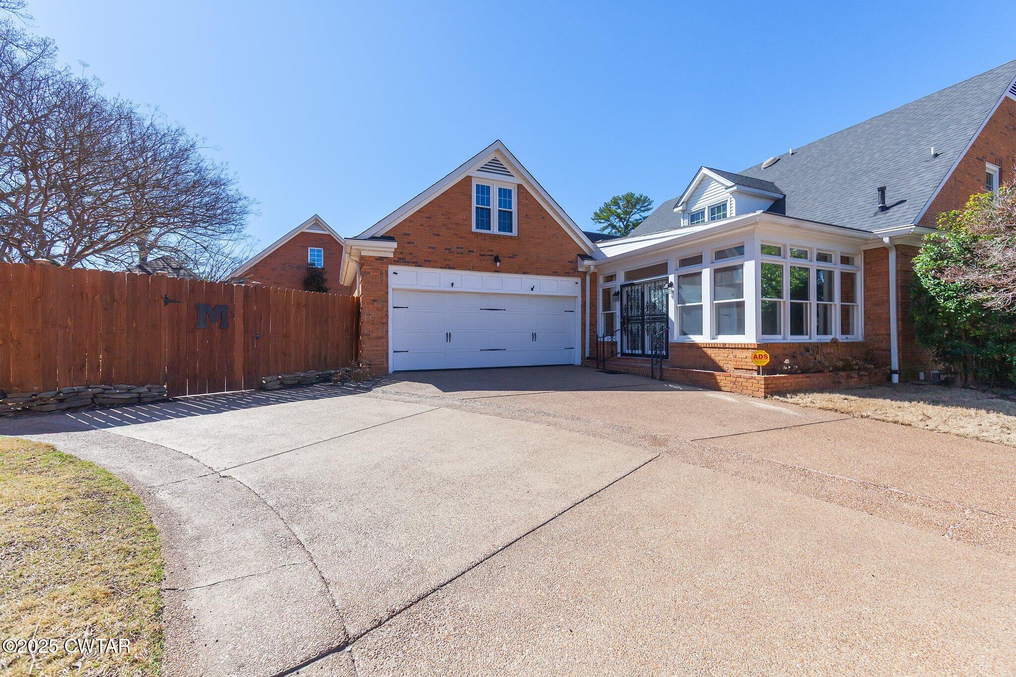18 Beacon Hill Drive