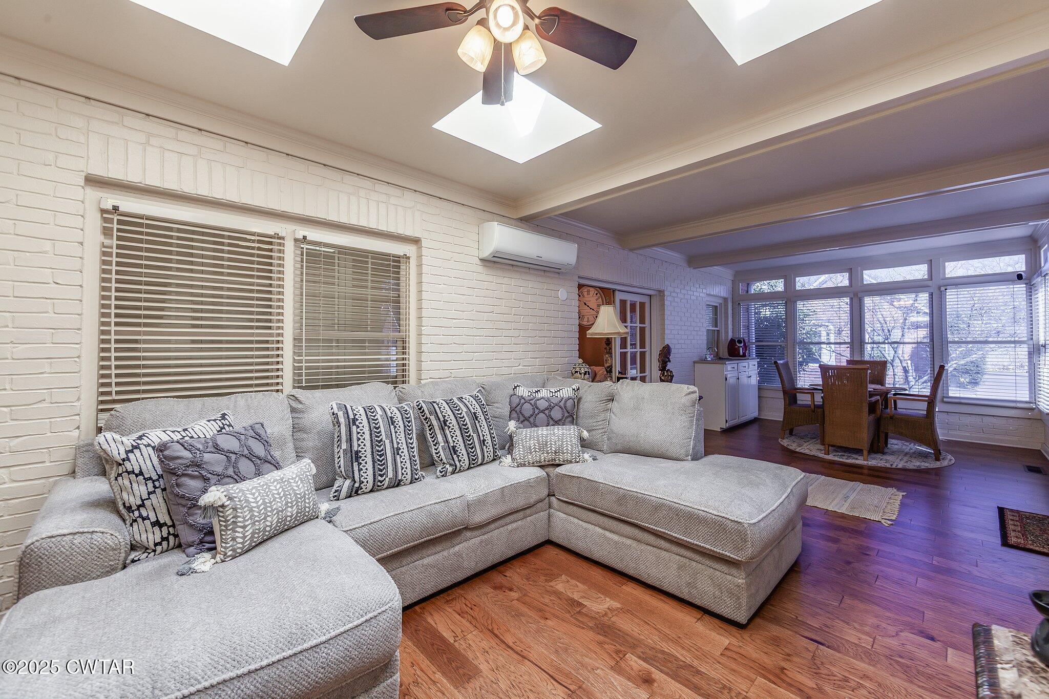 18 Beacon Hill Drive
