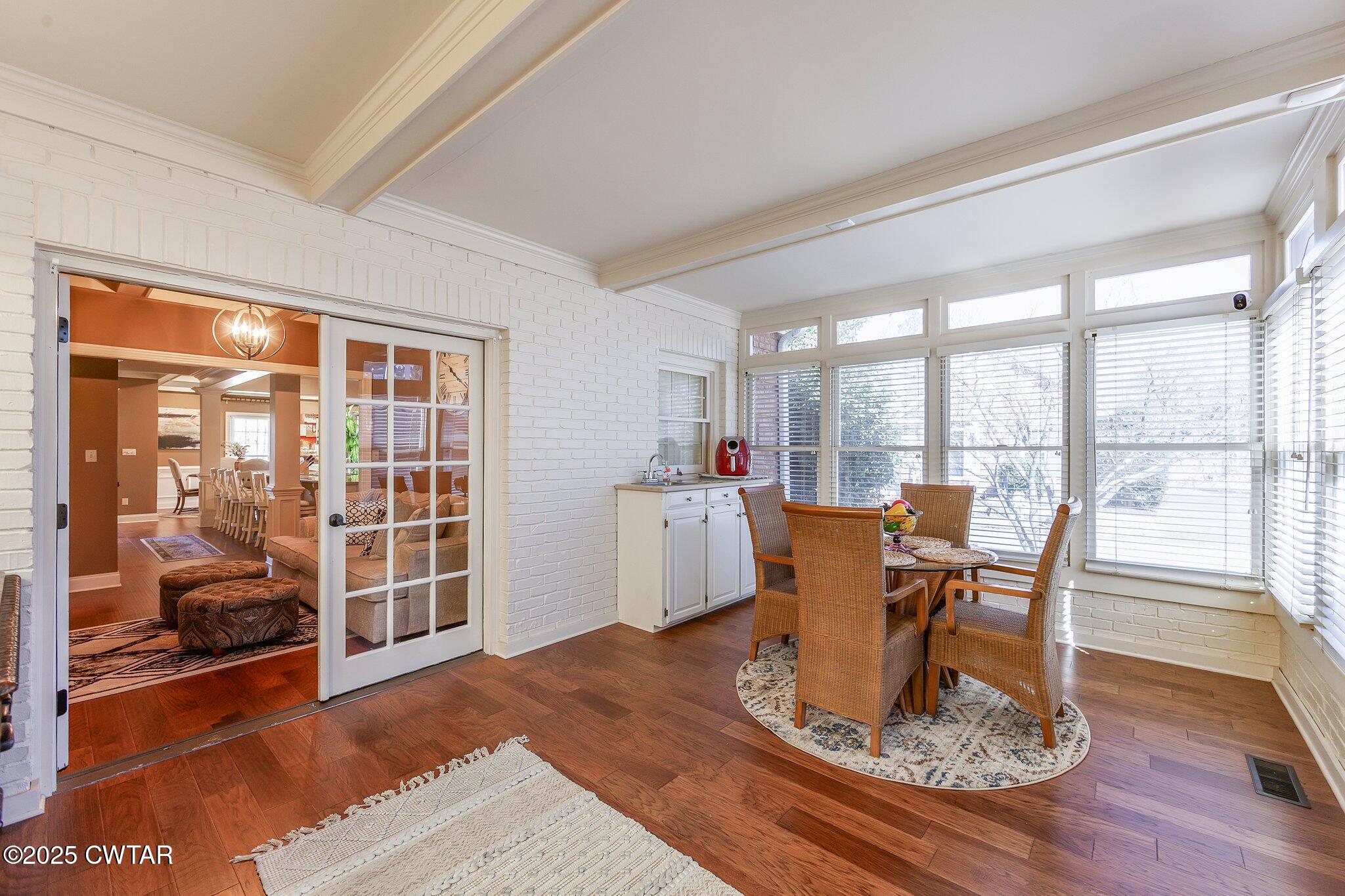 18 Beacon Hill Drive
